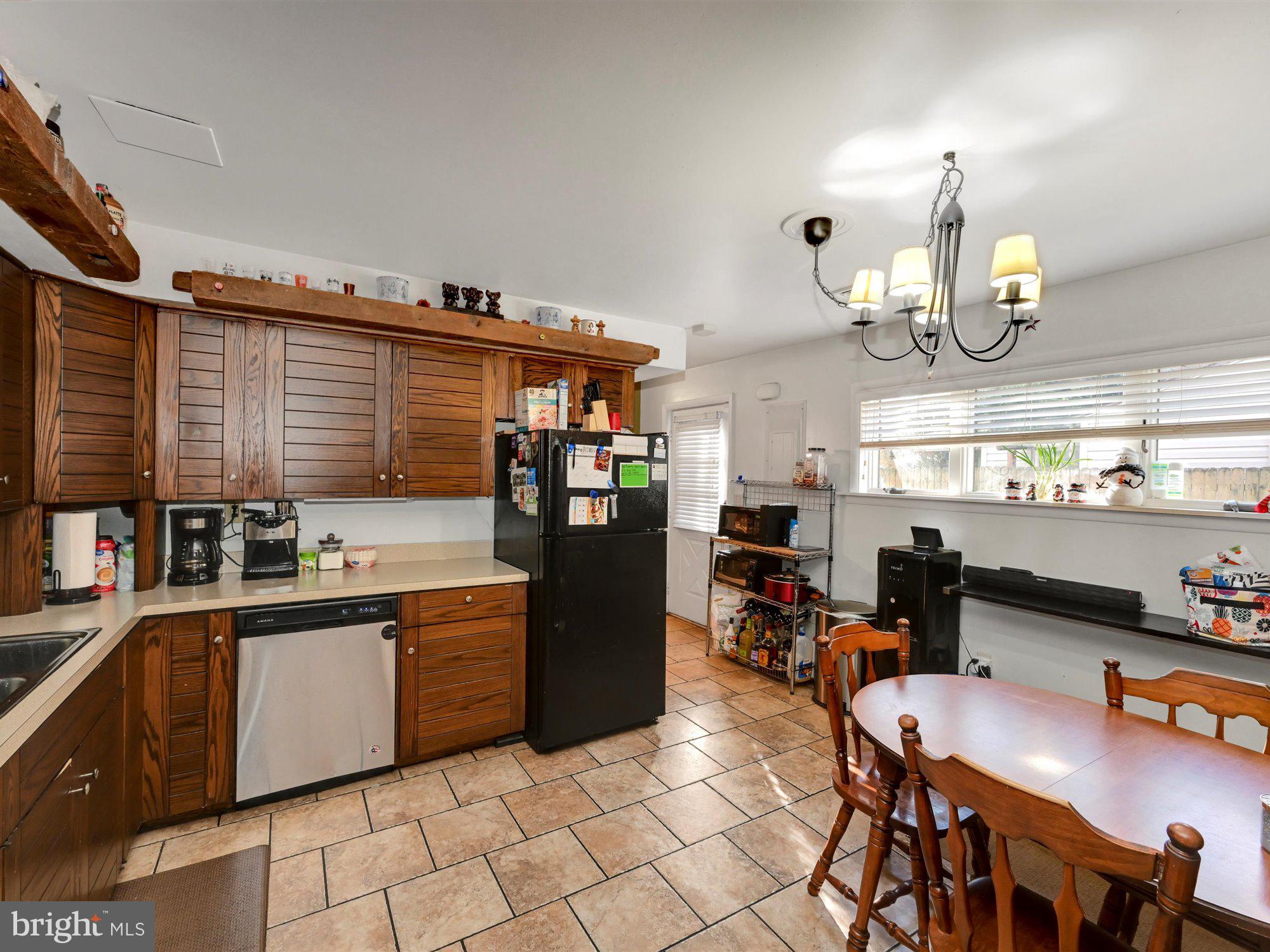 7TH WARD - Residential