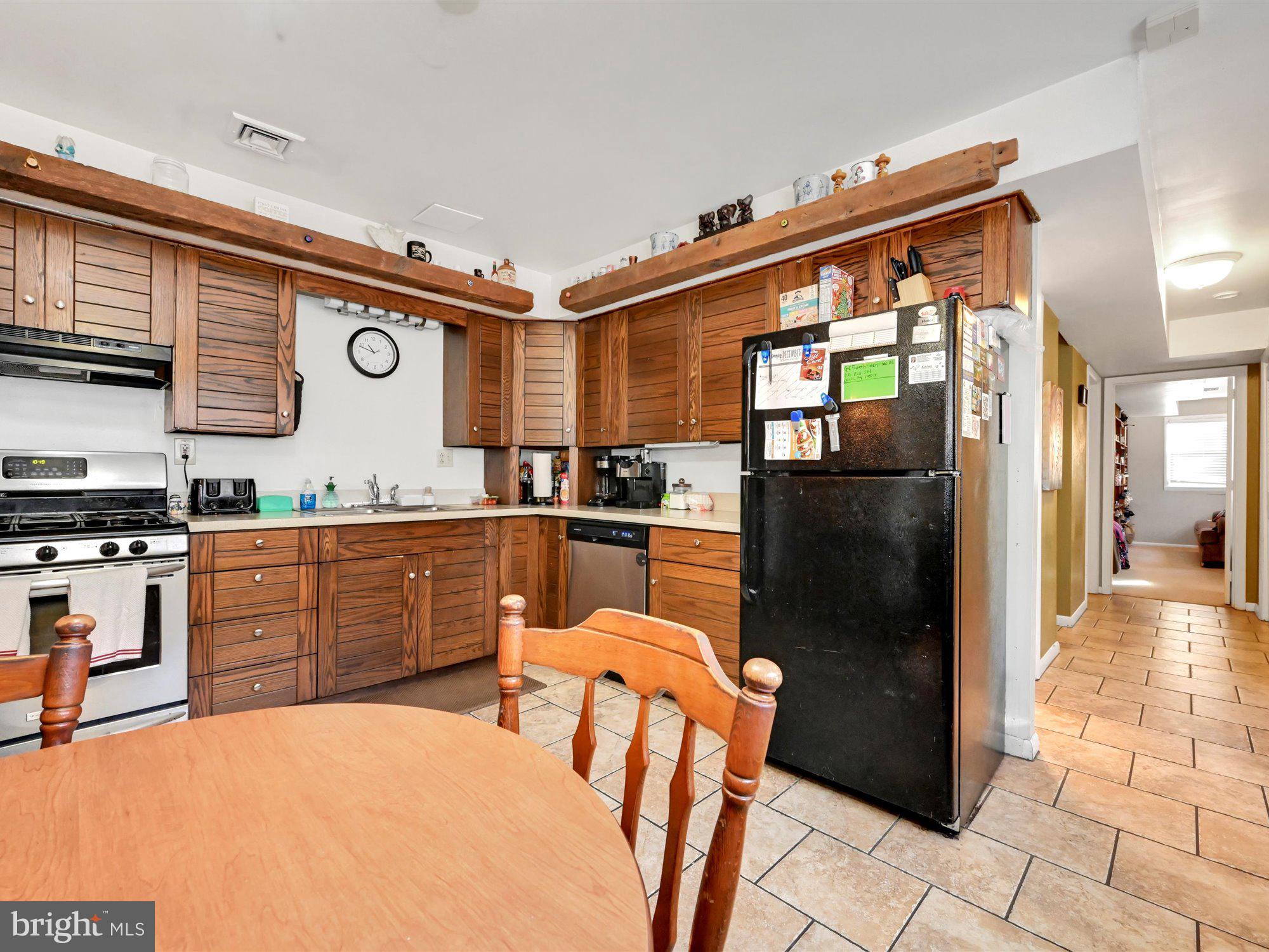 7TH WARD - Residential
