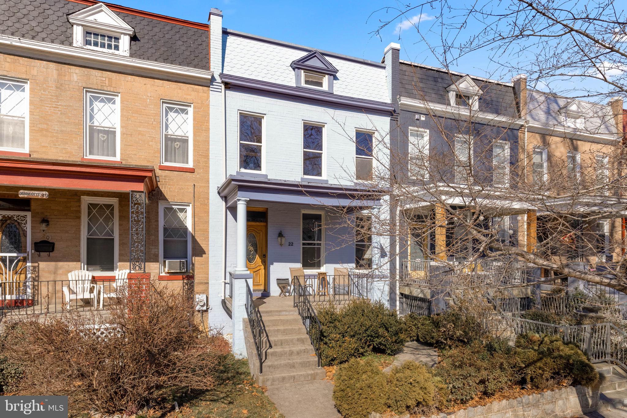 BROOKLAND - Residential Lease
