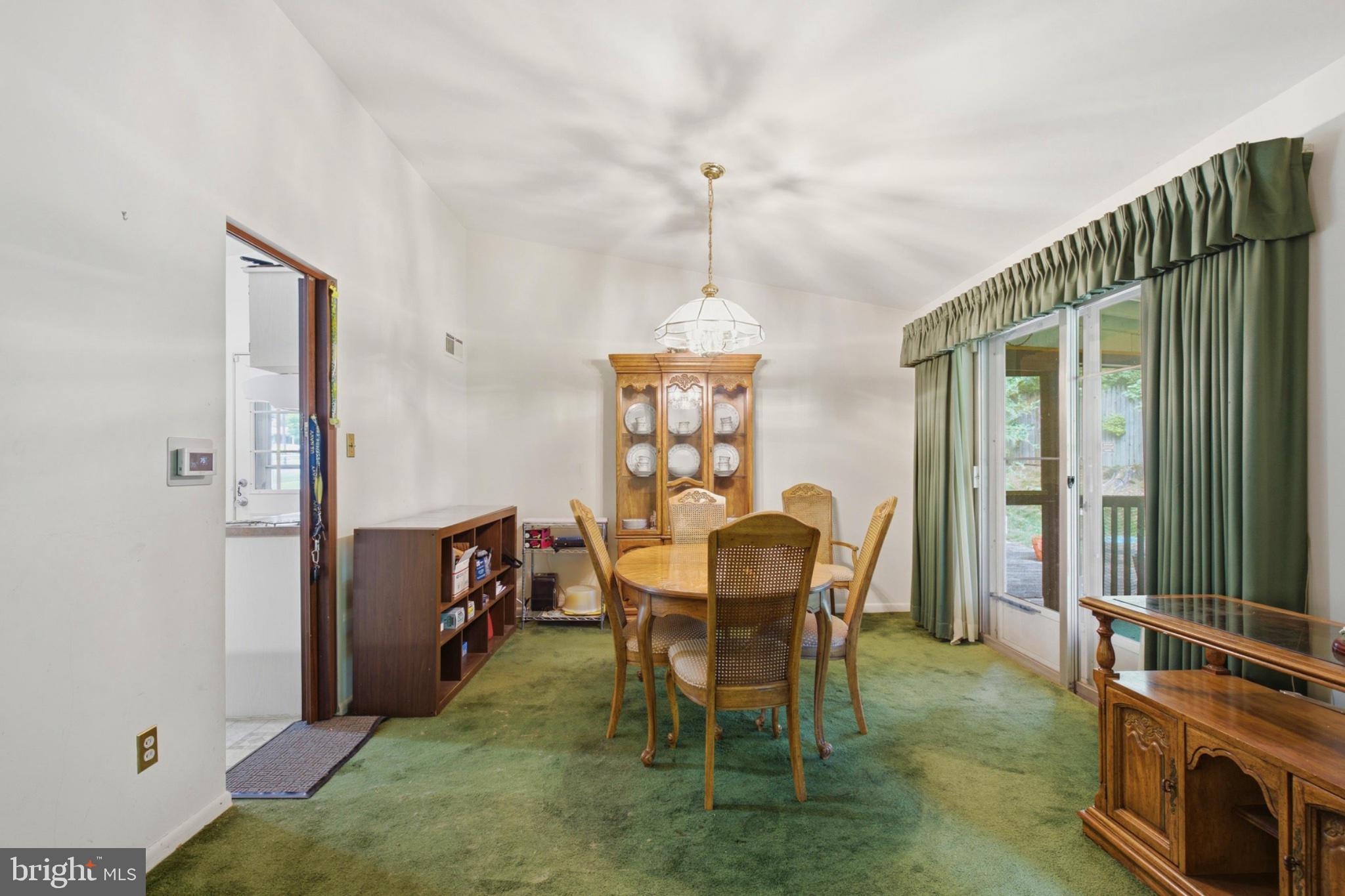 HILLANDALE HEIGHTS - Residential