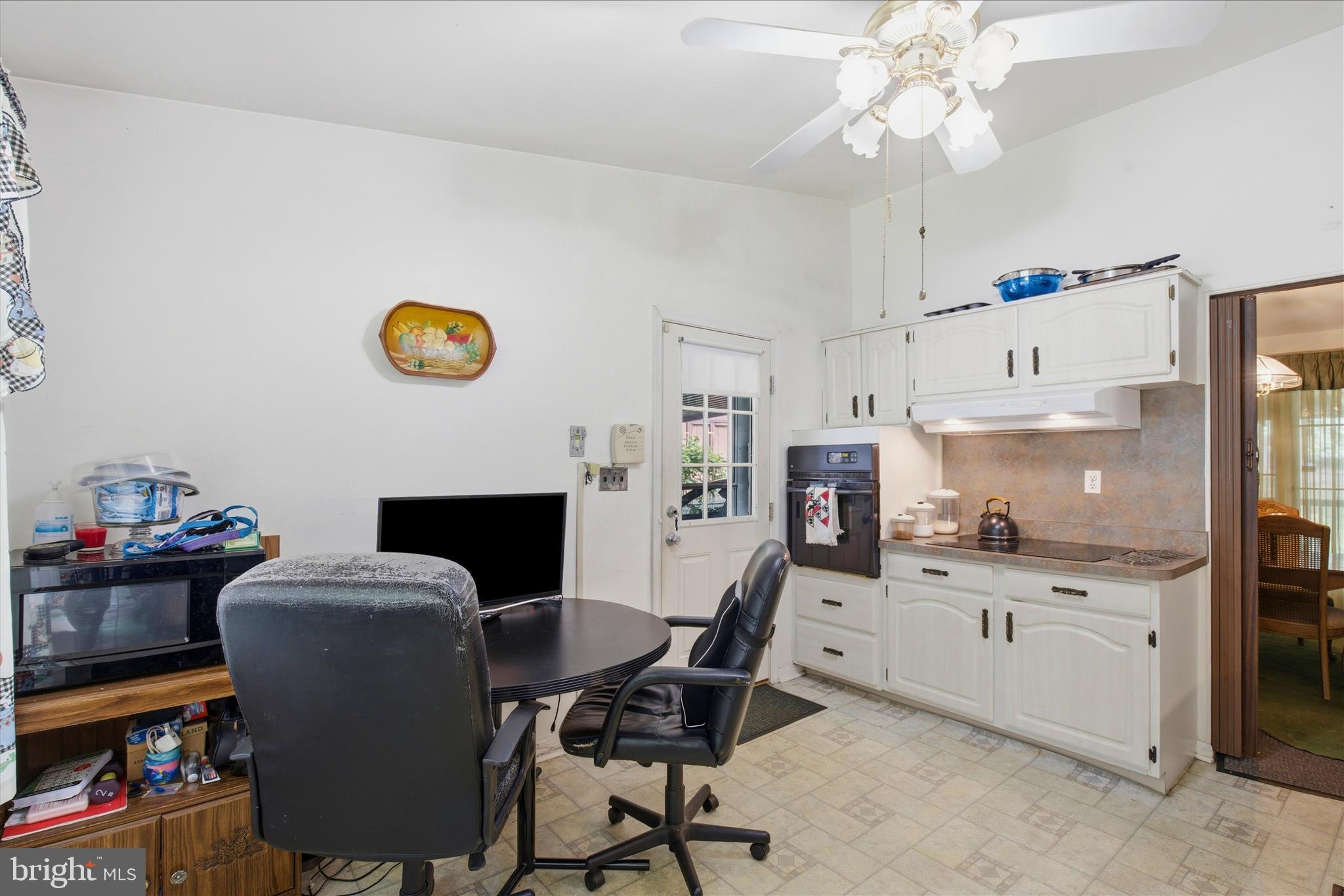 HILLANDALE HEIGHTS - Residential