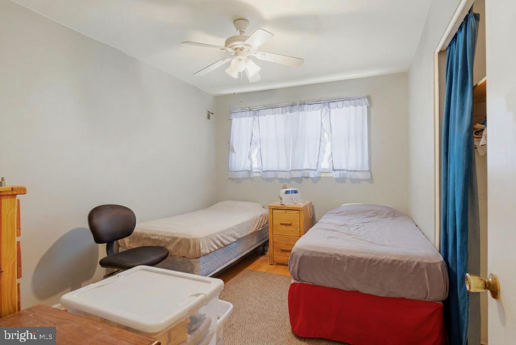 HILLANDALE HEIGHTS - Residential