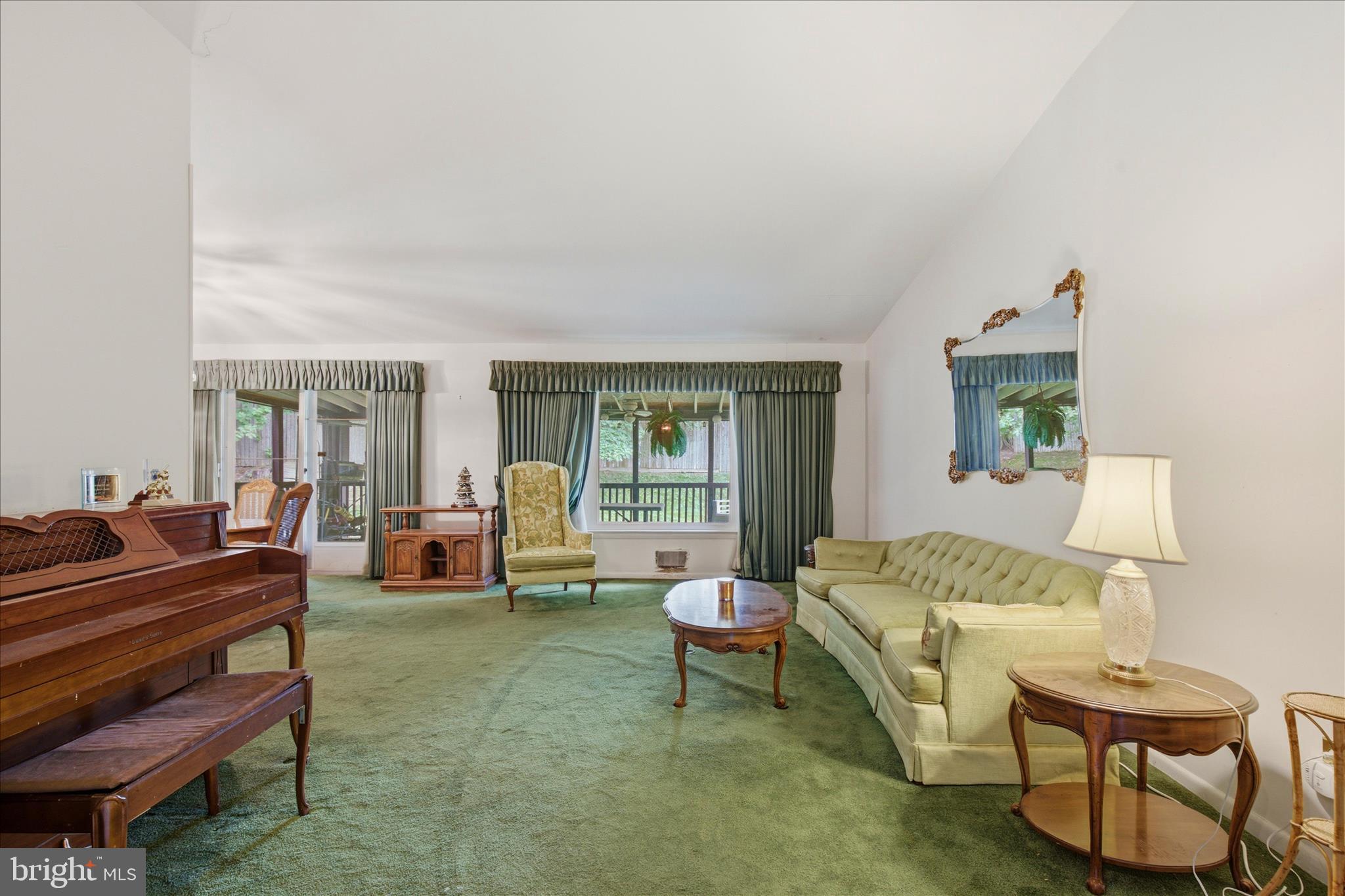 HILLANDALE HEIGHTS - Residential