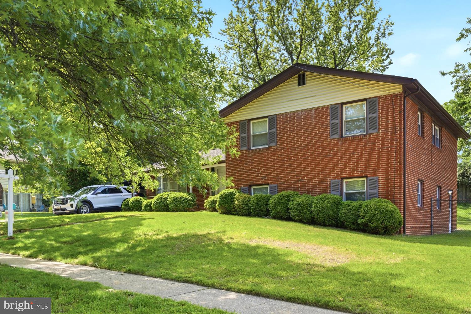 HILLANDALE HEIGHTS - Residential