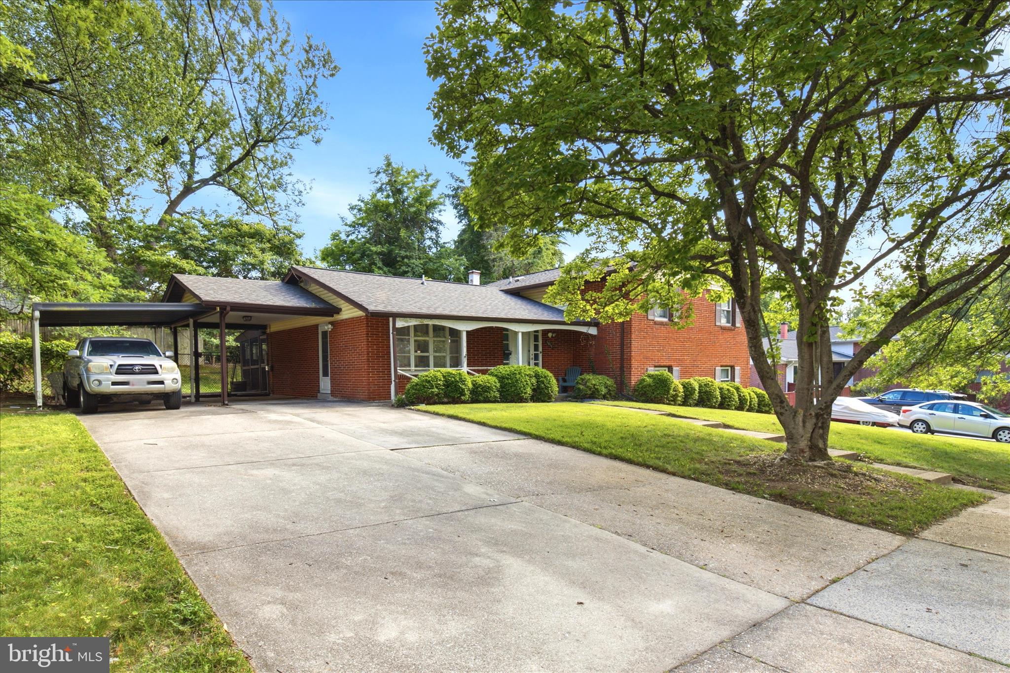 HILLANDALE HEIGHTS - Residential