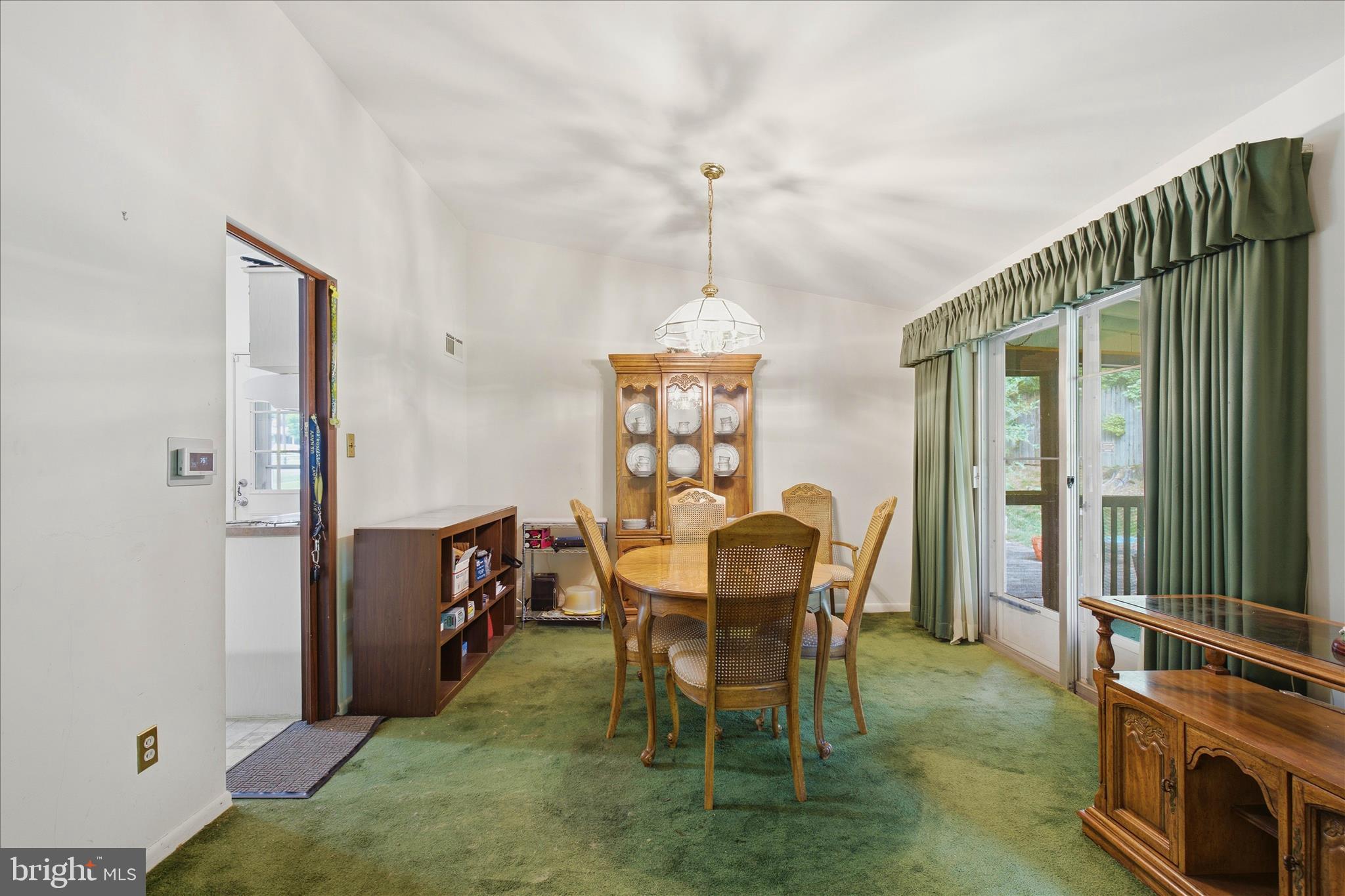 HILLANDALE HEIGHTS - Residential