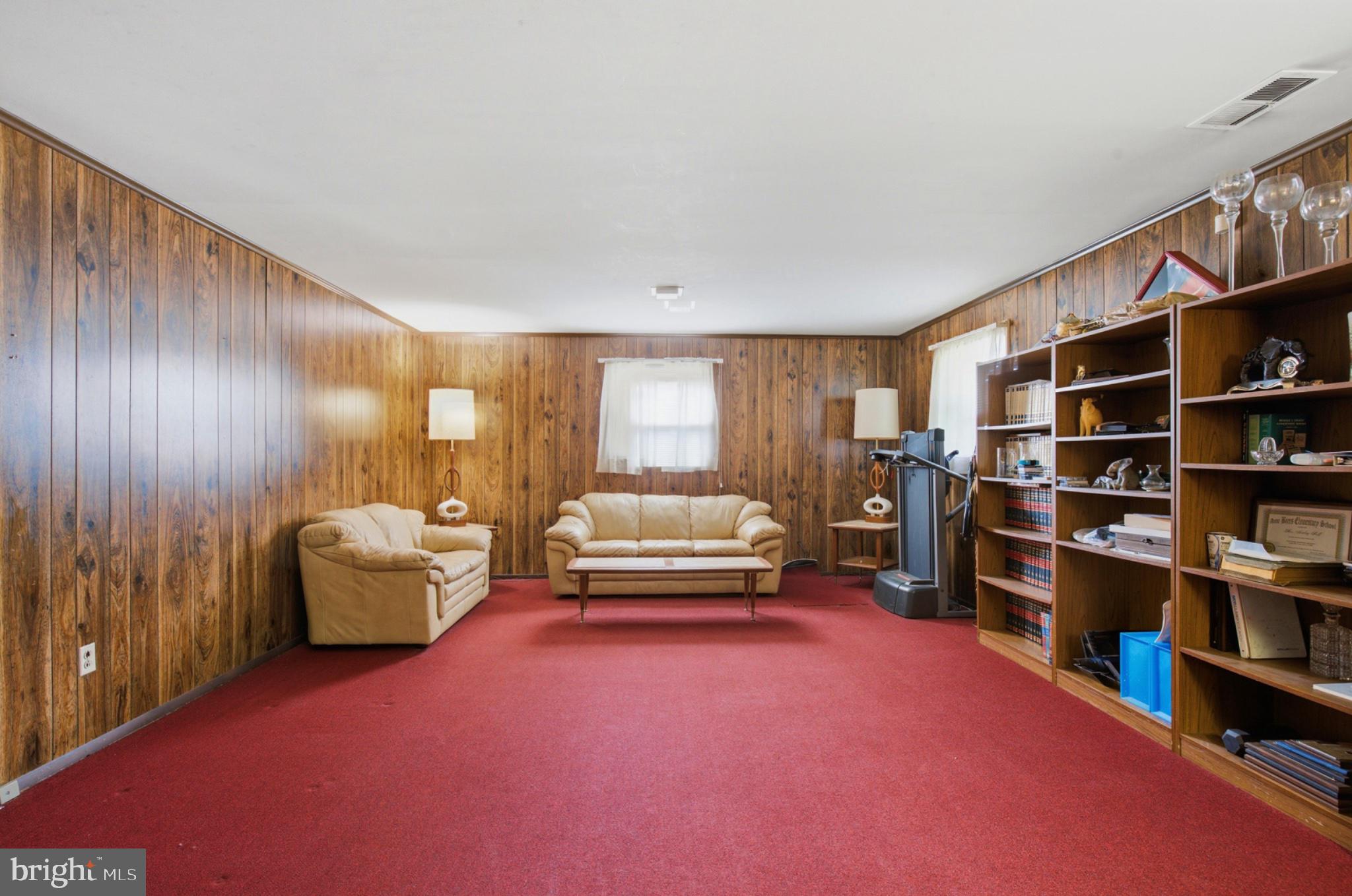 HILLANDALE HEIGHTS - Residential