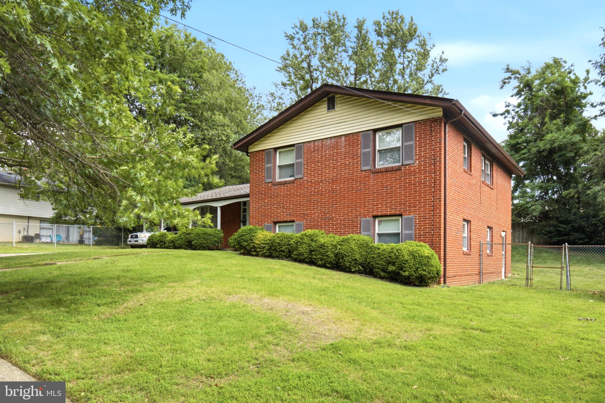 HILLANDALE HEIGHTS - Residential
