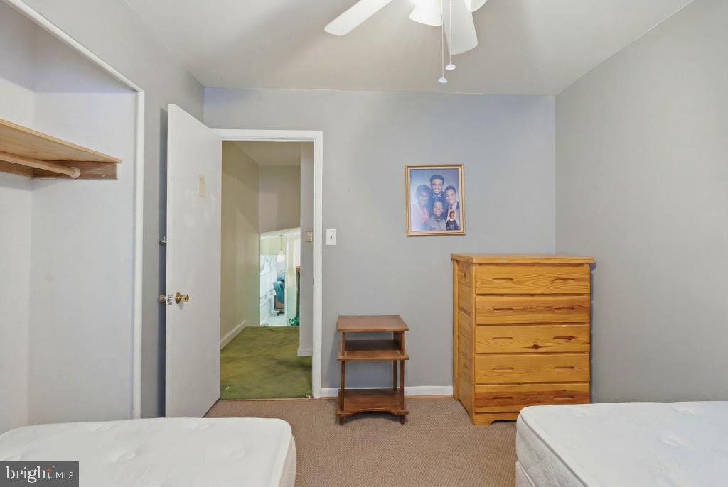 HILLANDALE HEIGHTS - Residential
