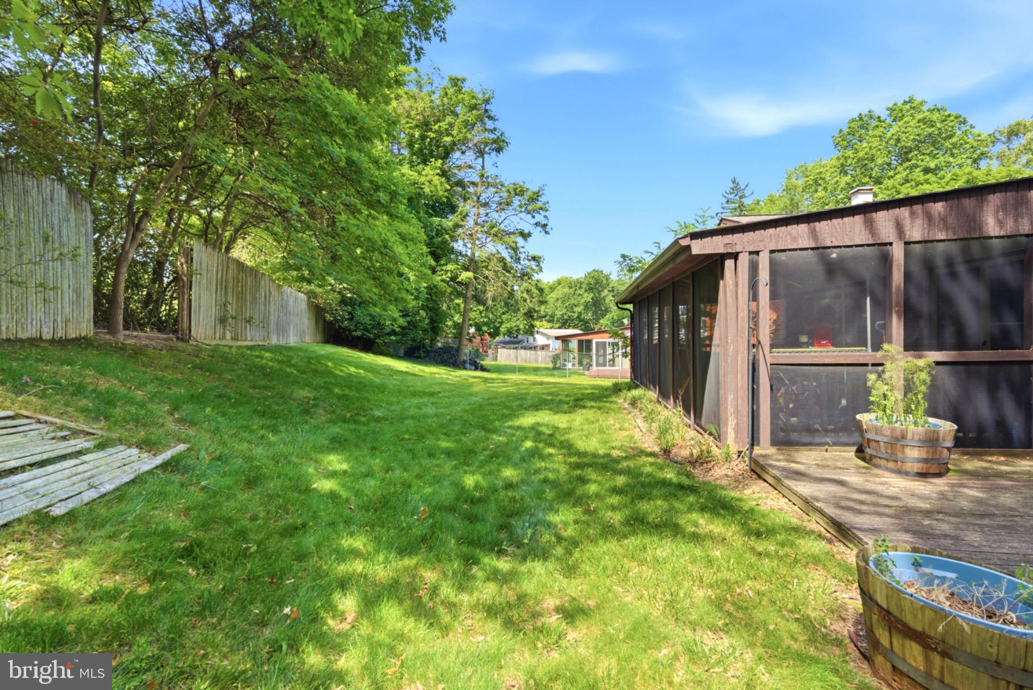 HILLANDALE HEIGHTS - Residential