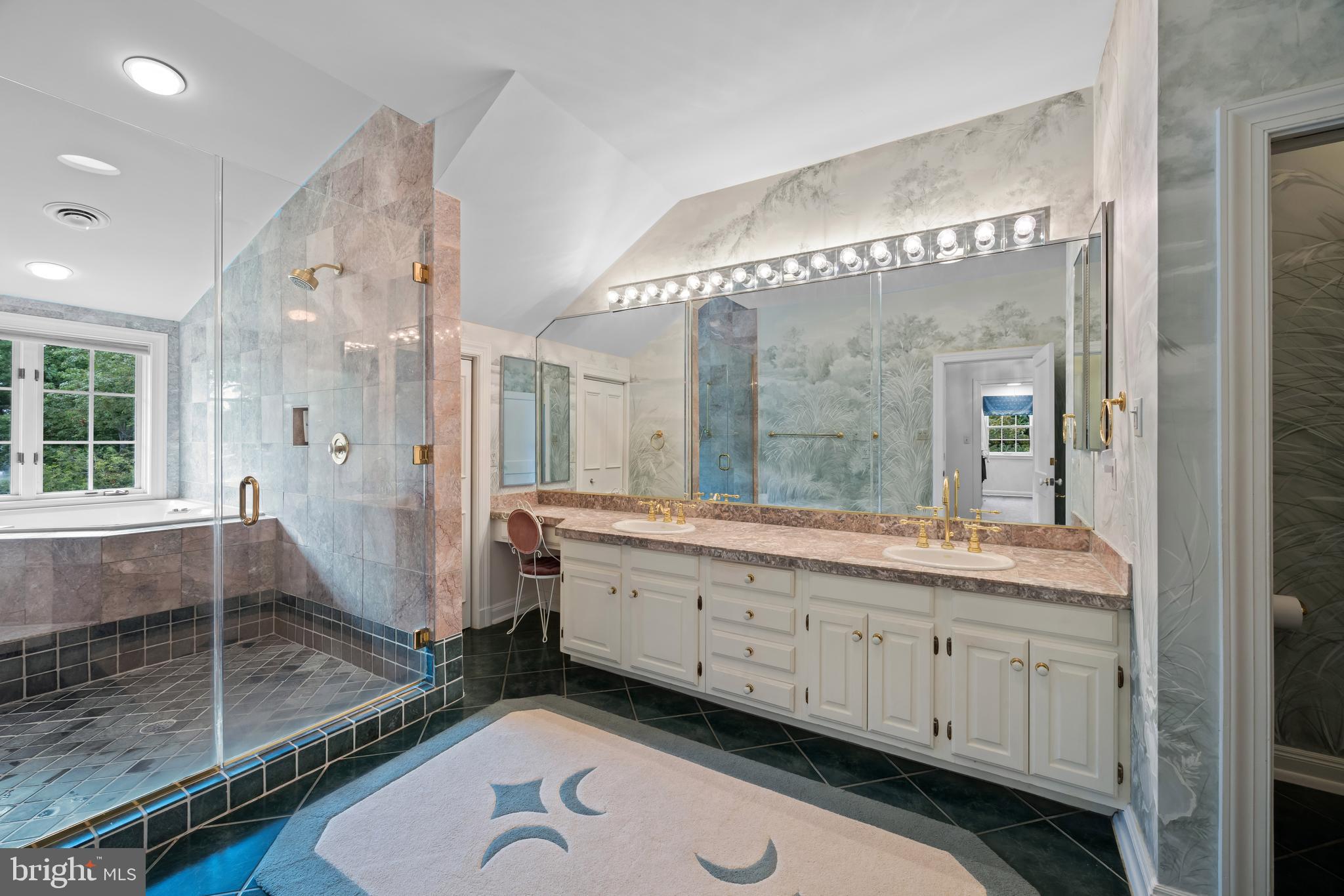 OLDE SEVERNA PARK - Residential