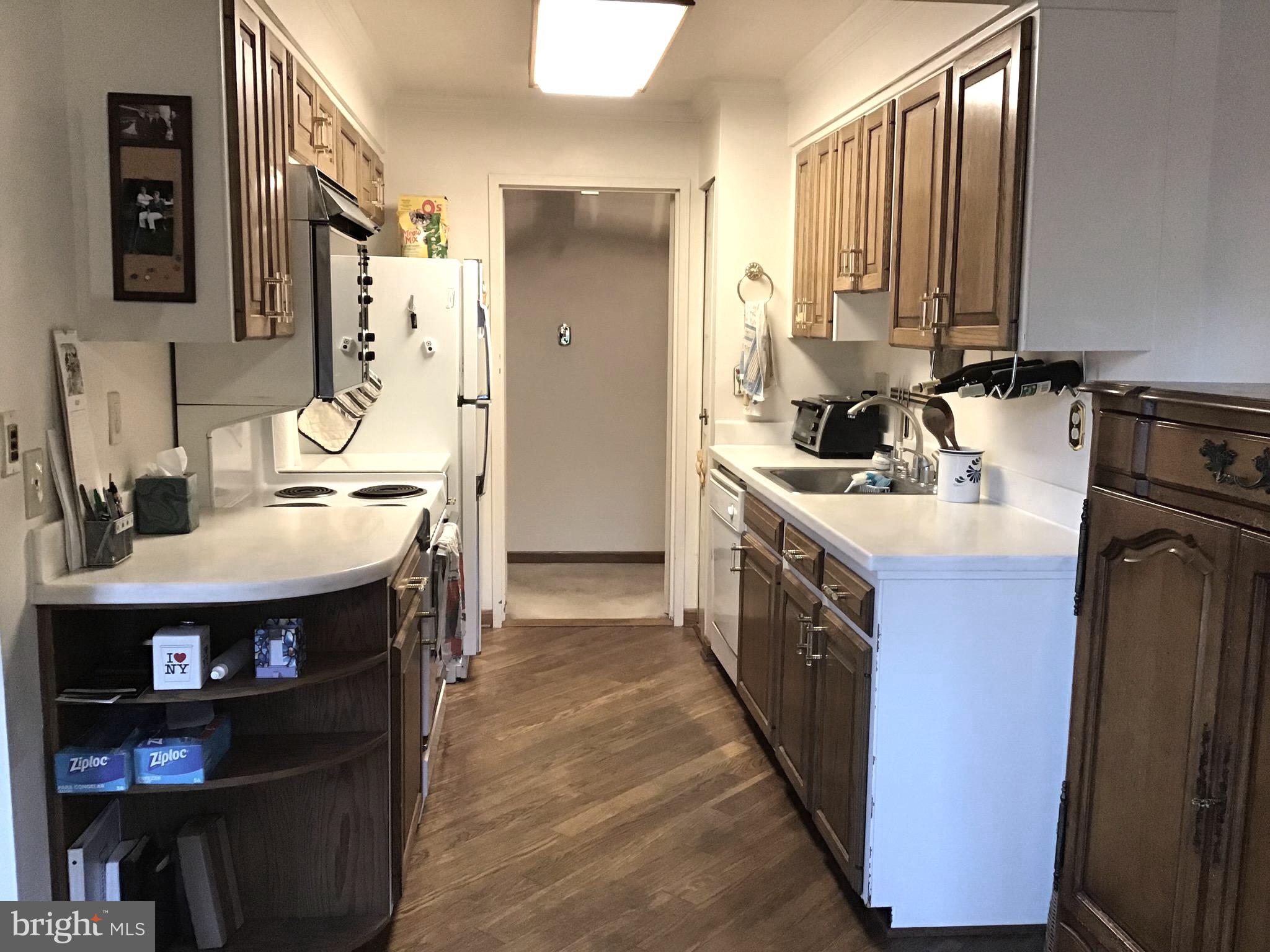 TREEBROOKE CONDOMINIUM - Residential