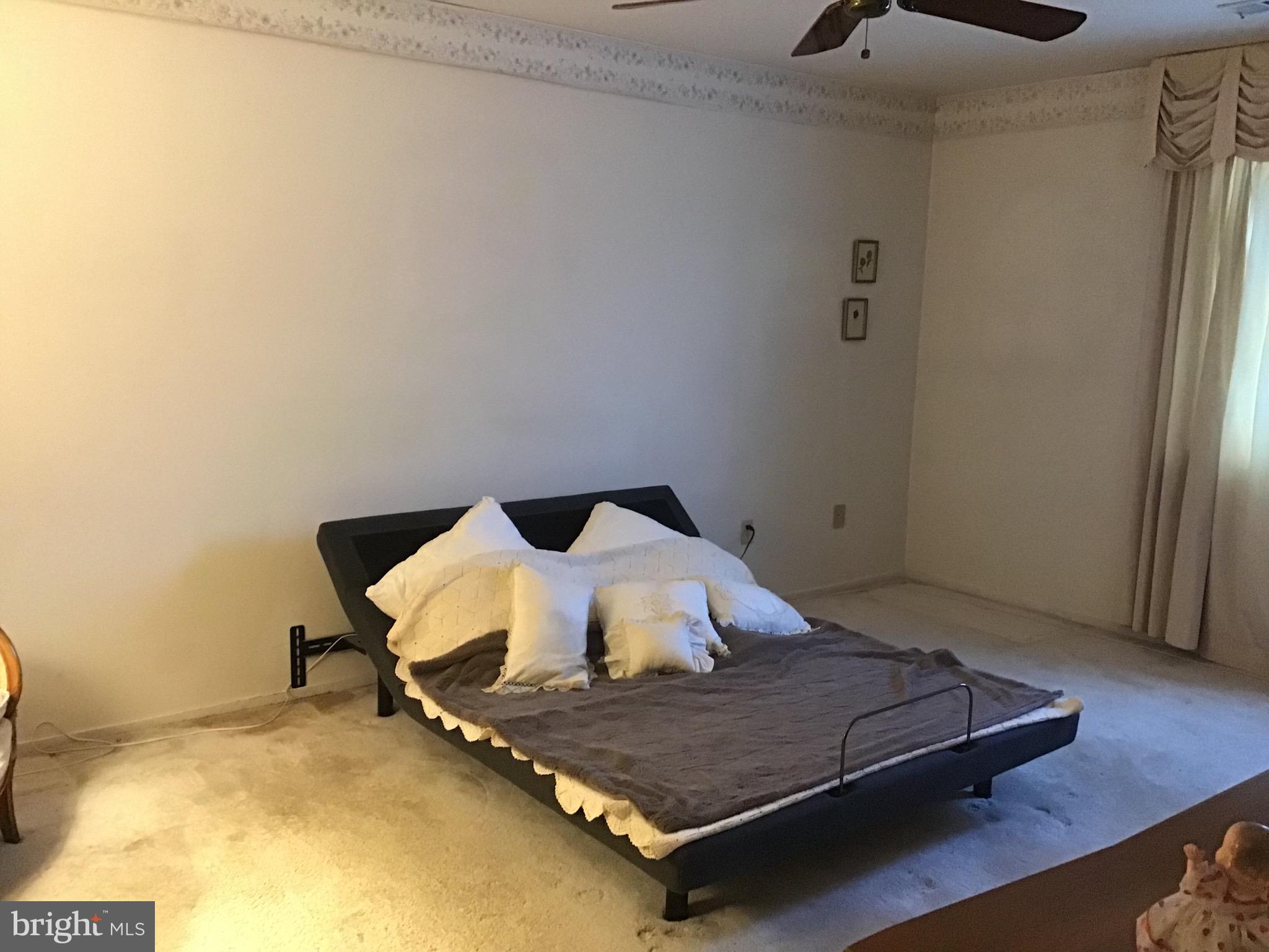 TREEBROOKE CONDOMINIUM - Residential