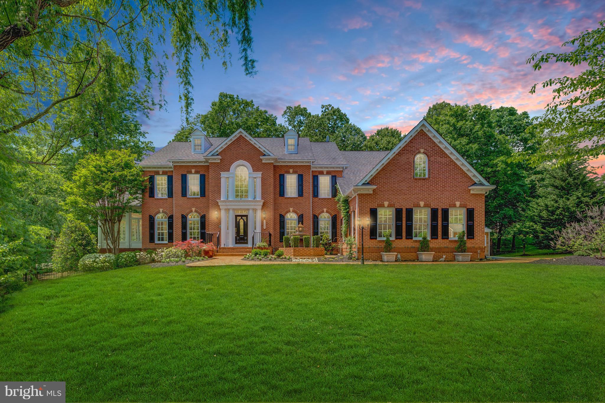 COLVIN MANOR - Residential