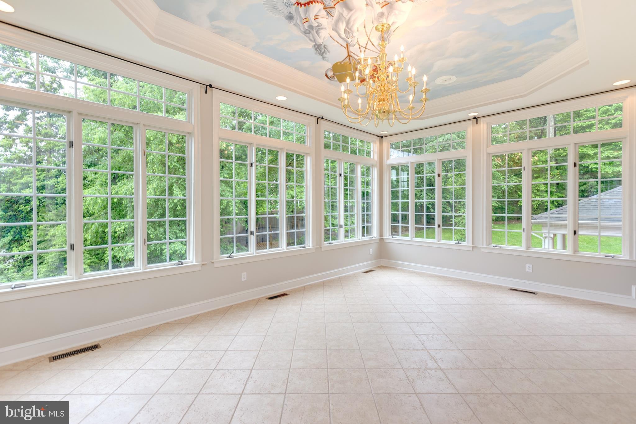 COLVIN MANOR - Residential