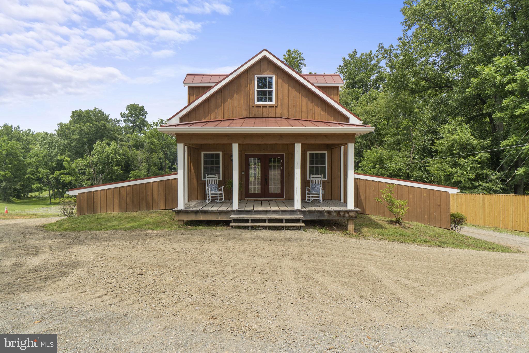 IVAKOTA FARM - Residential