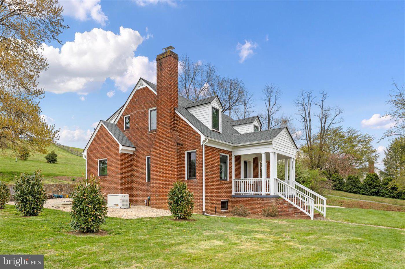 WOODVILLE - Residential