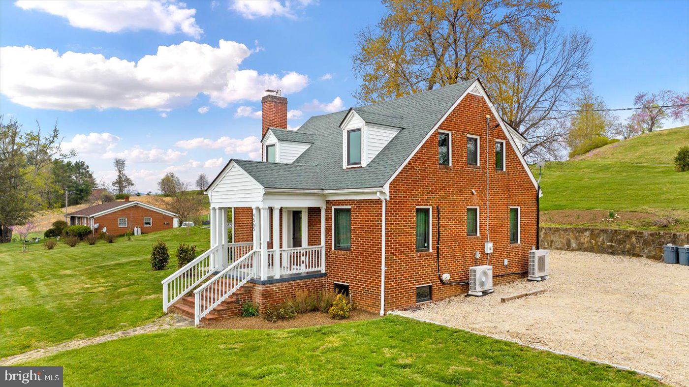 WOODVILLE - Residential