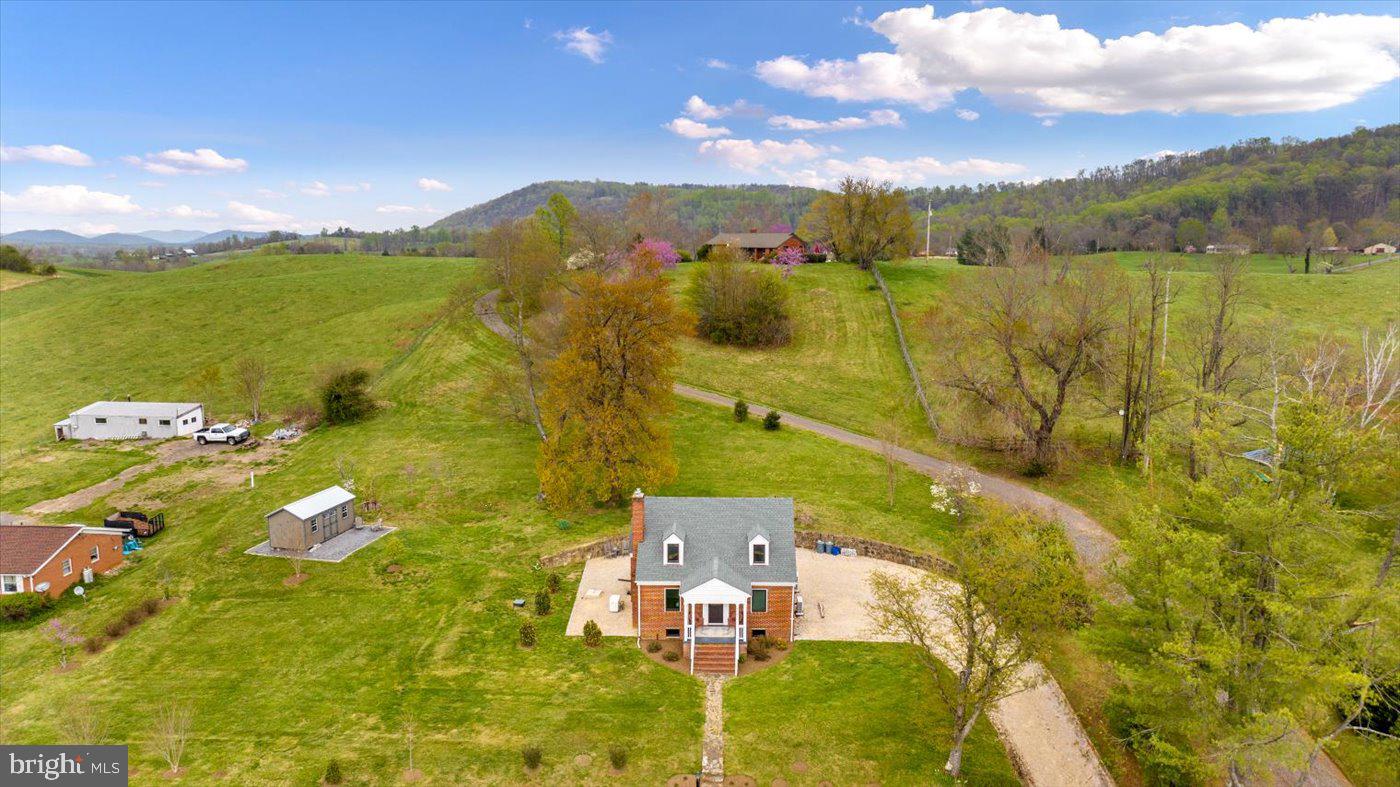 WOODVILLE - Residential