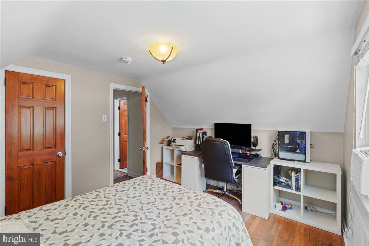LANDRETH MANOR - Residential