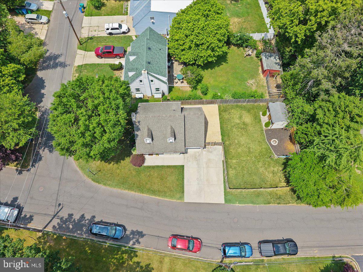 LANDRETH MANOR - Residential