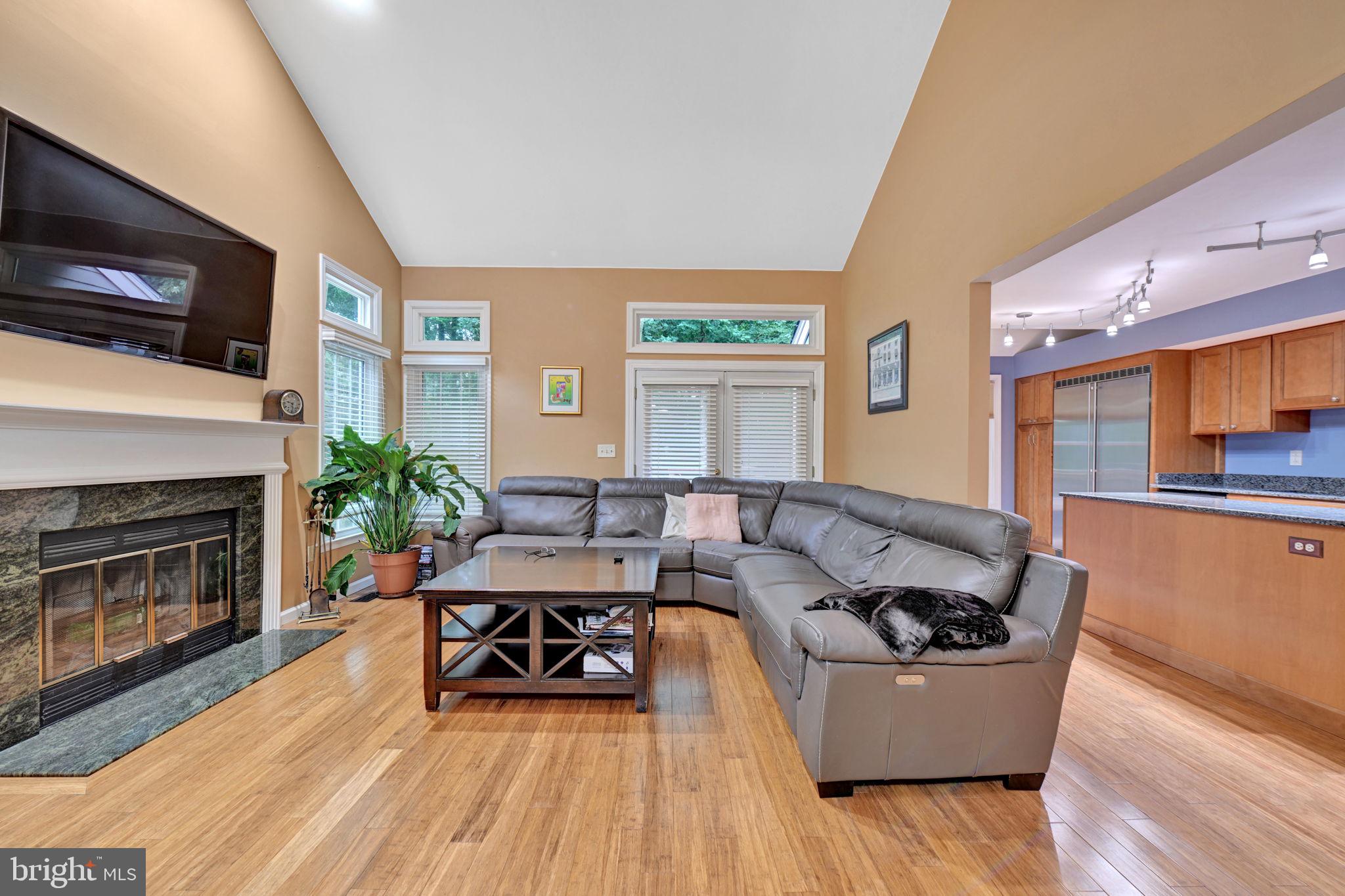 RIVA TRACE - Residential