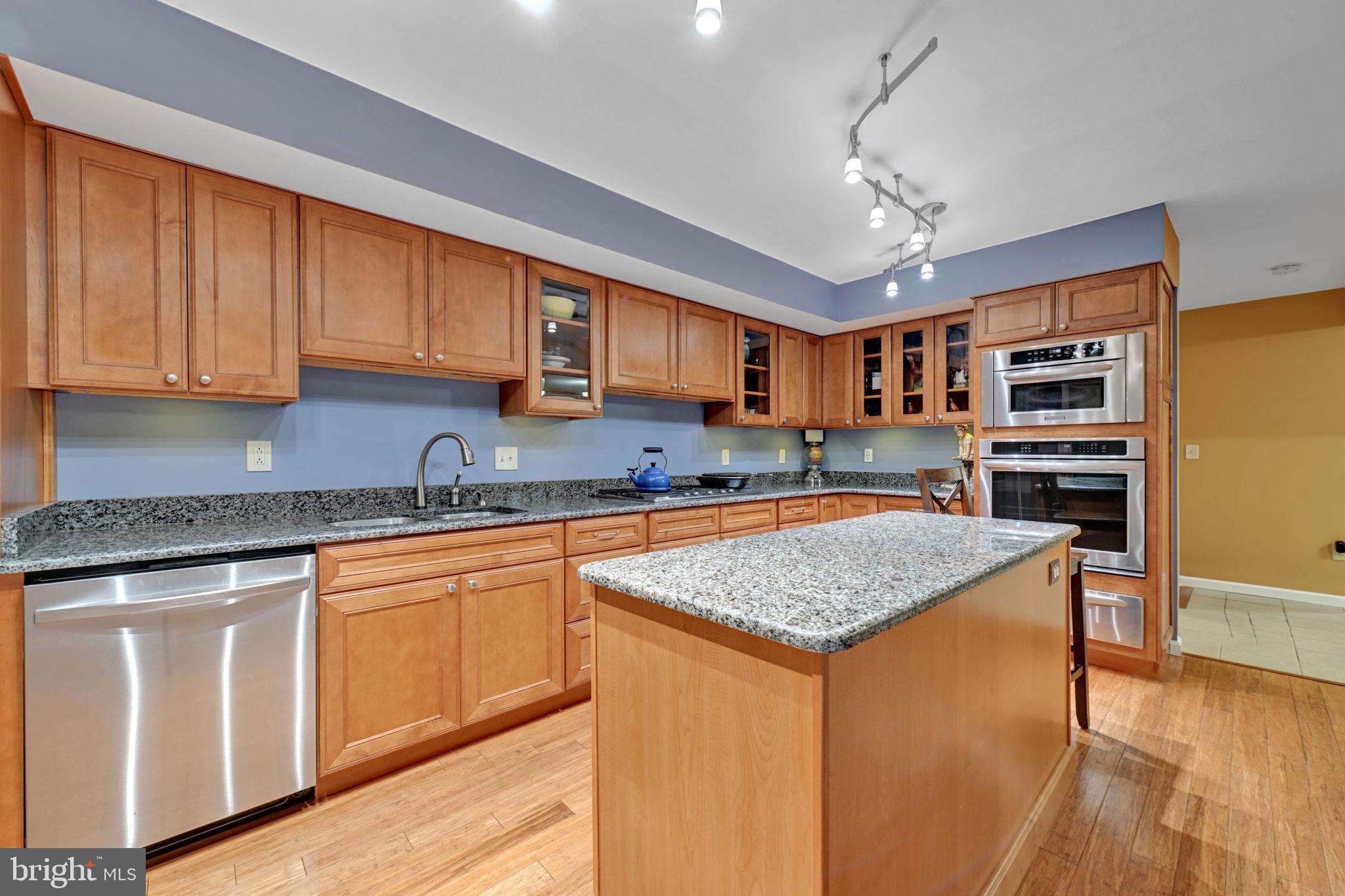 RIVA TRACE - Residential