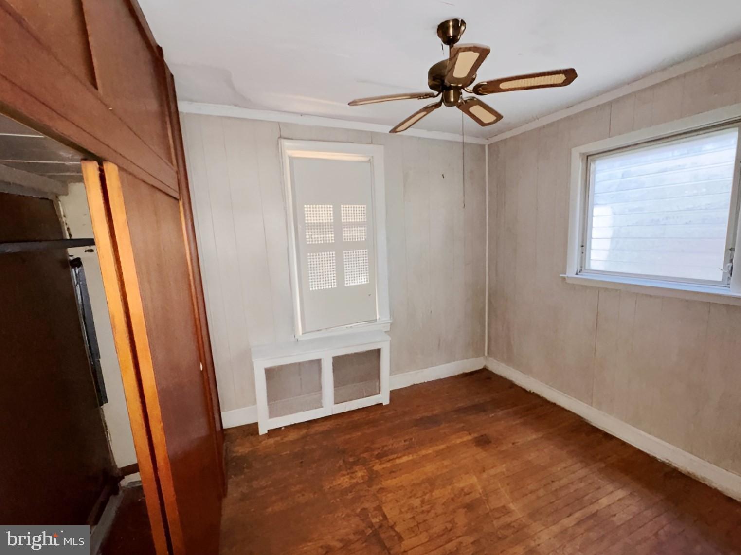 BRIDESBURG - Residential