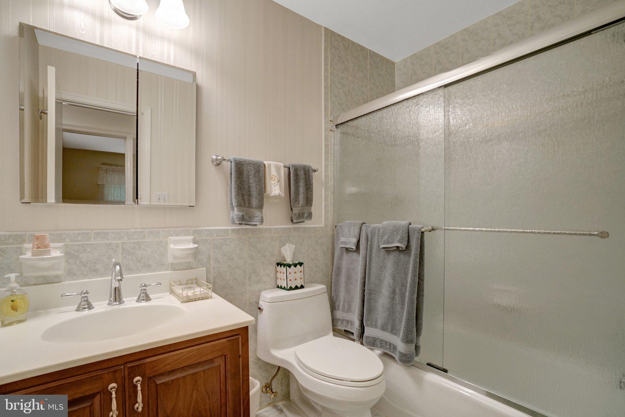 OAK HILL - Residential