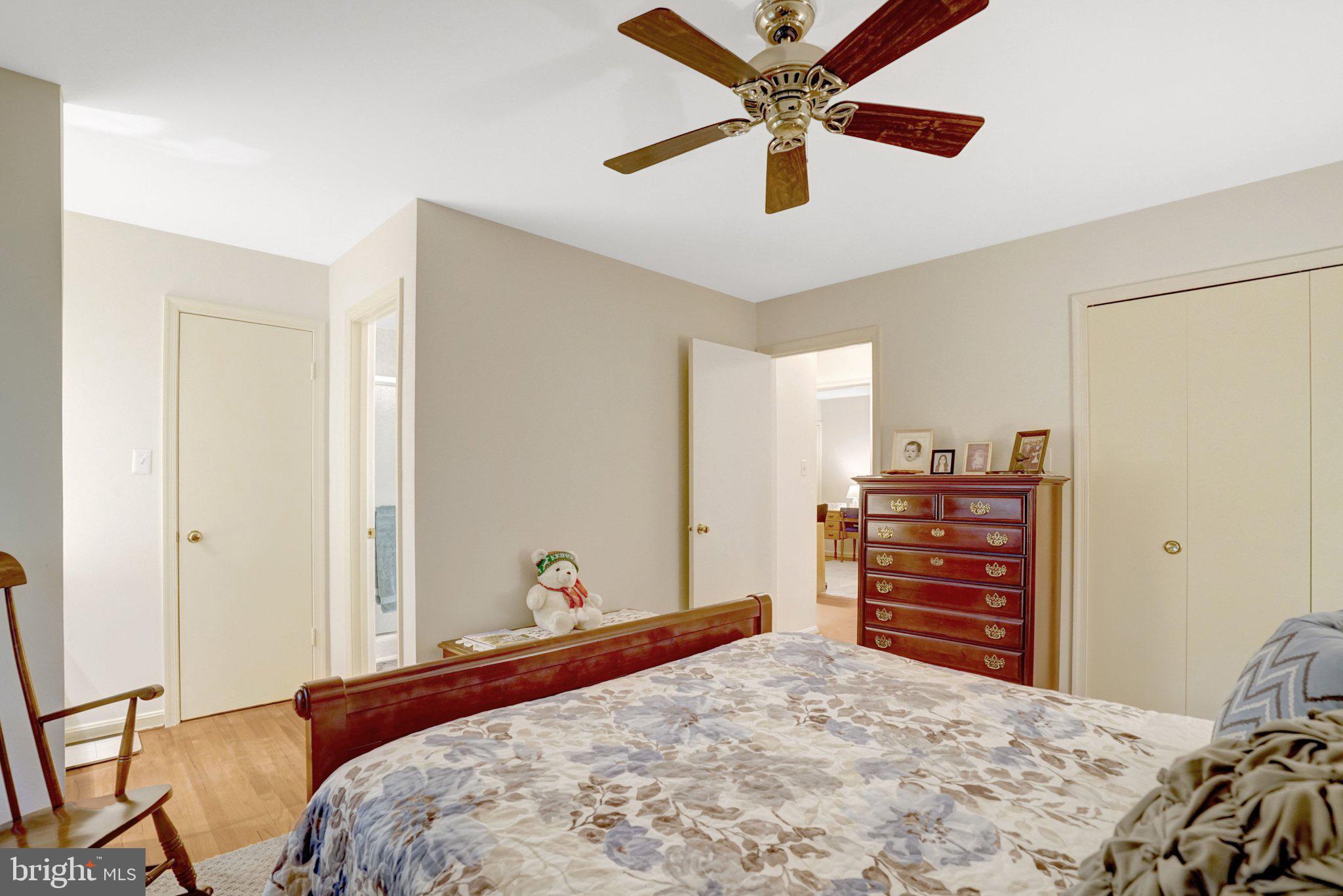 OAK HILL - Residential