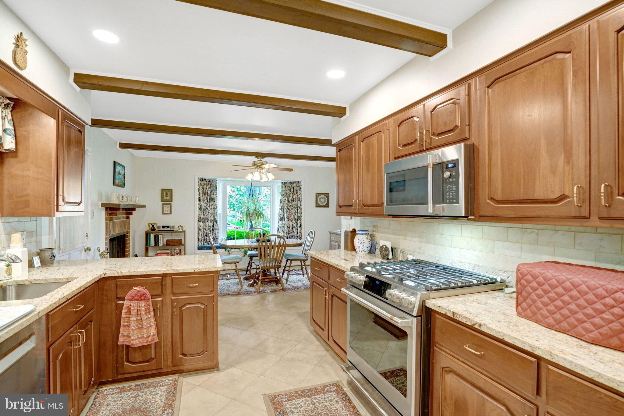 OAK HILL - Residential