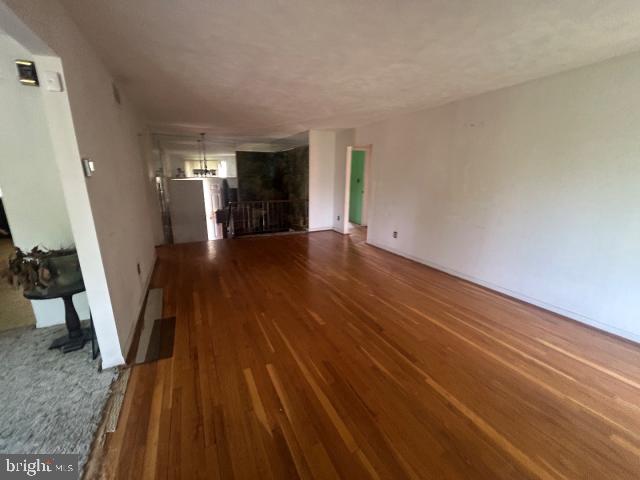 KINGS POINT - Residential