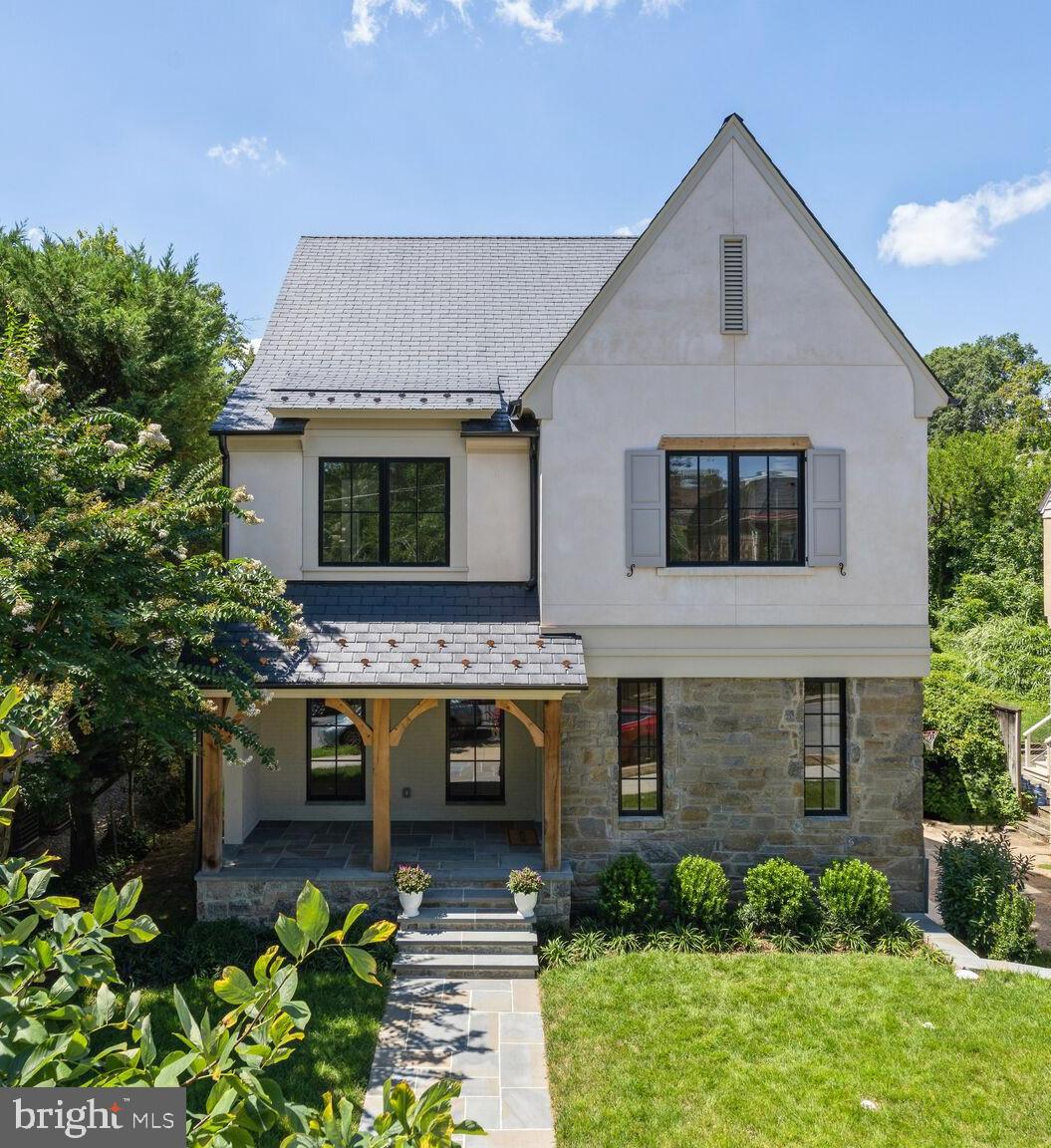 WESLEY HEIGHTS - Residential