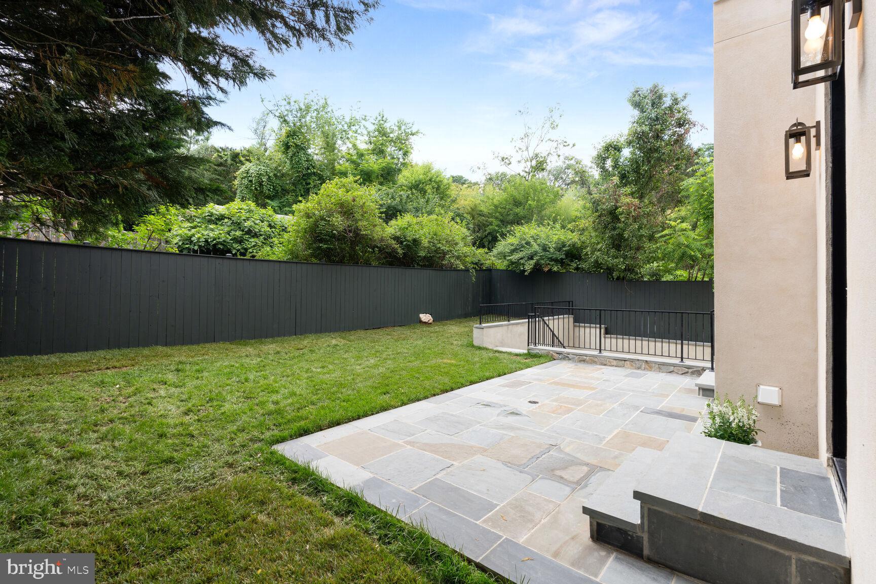 WESLEY HEIGHTS - Residential