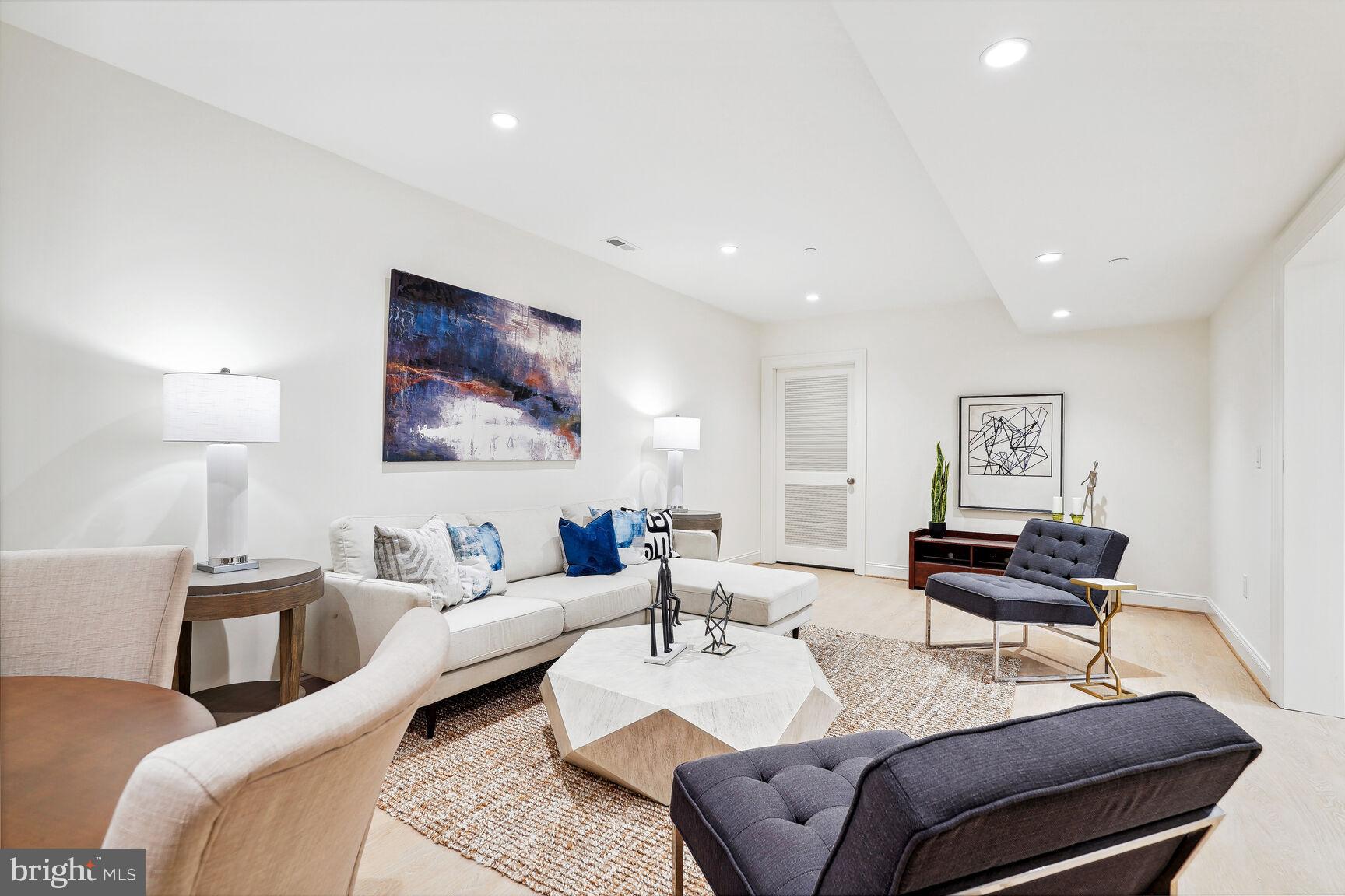 WESLEY HEIGHTS - Residential