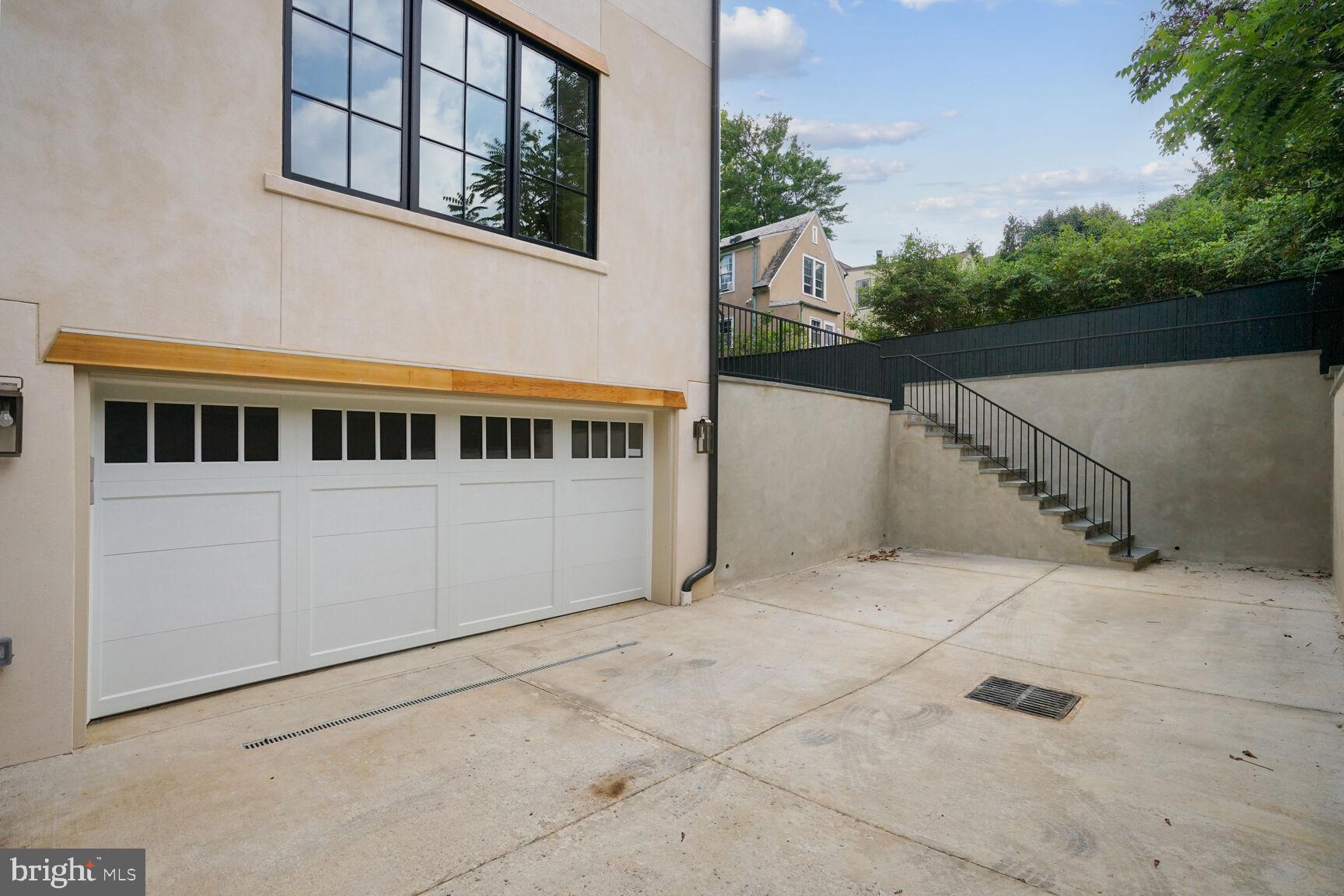 WESLEY HEIGHTS - Residential