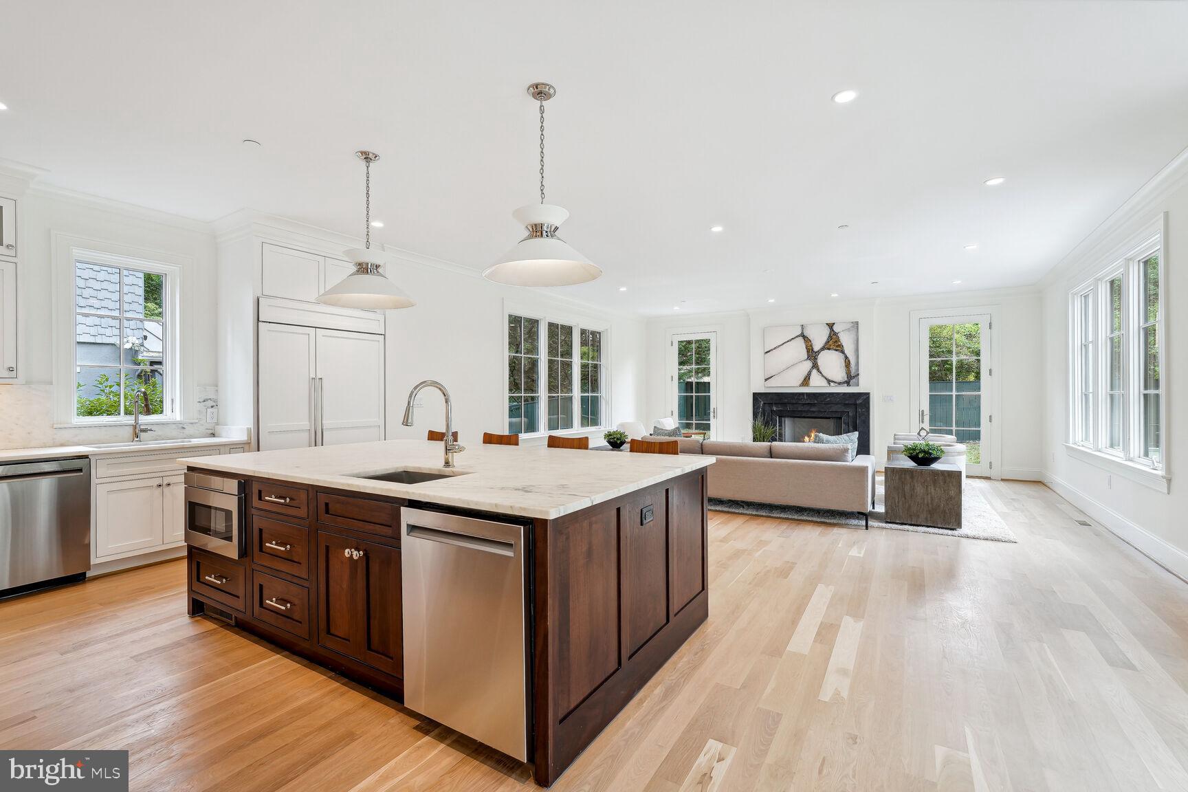 WESLEY HEIGHTS - Residential