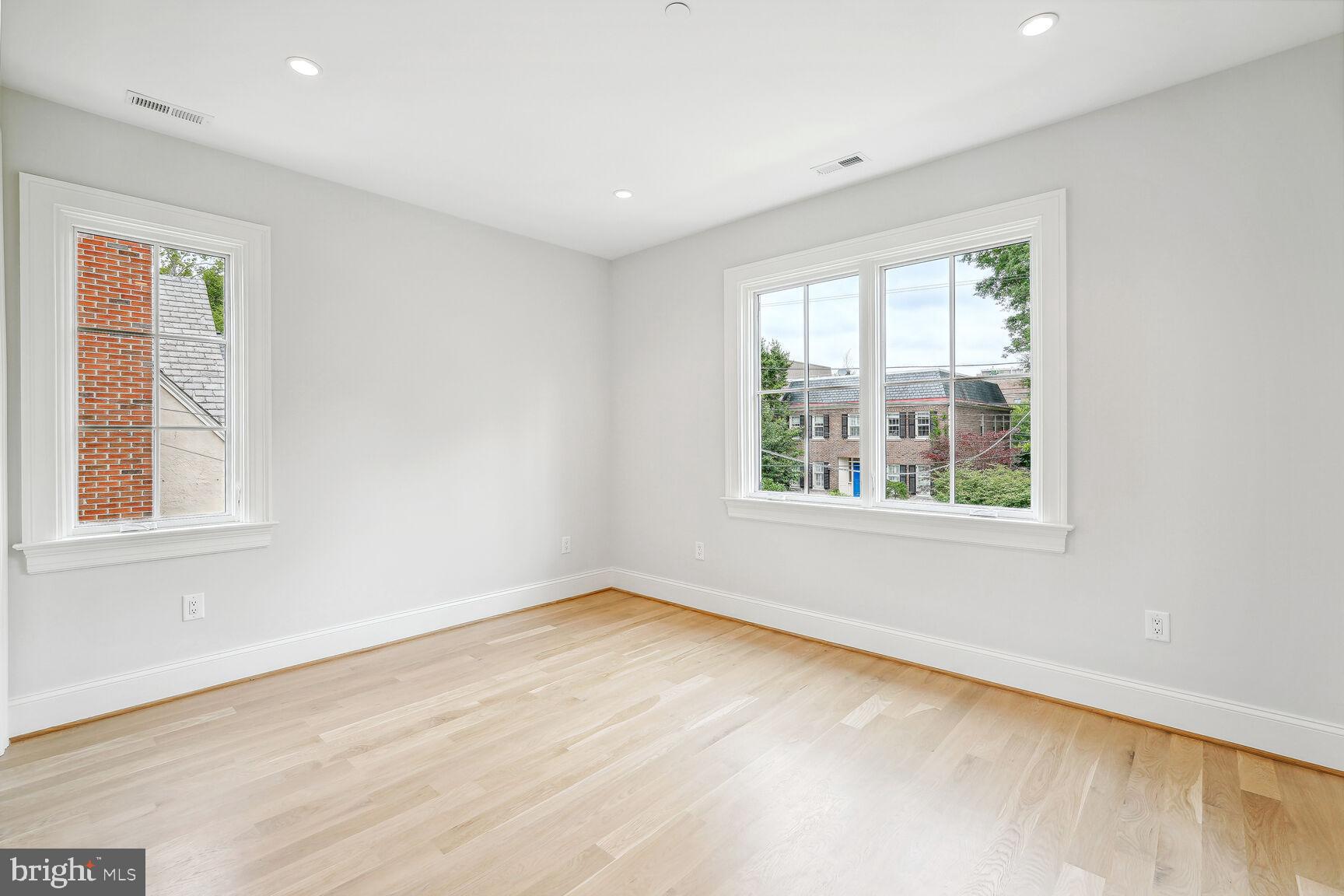 WESLEY HEIGHTS - Residential