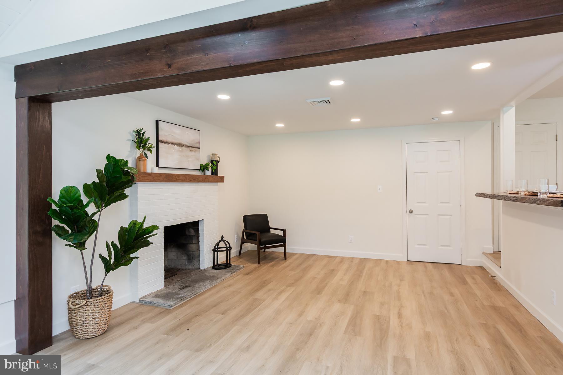 WOODBROOKE - Residential