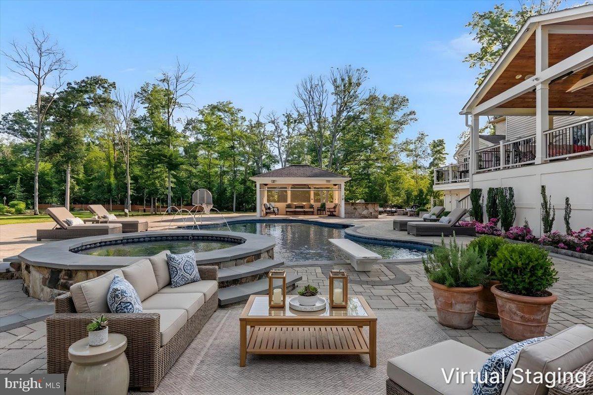 DOMINION VALLEY COUNTRY CLUB - Residential