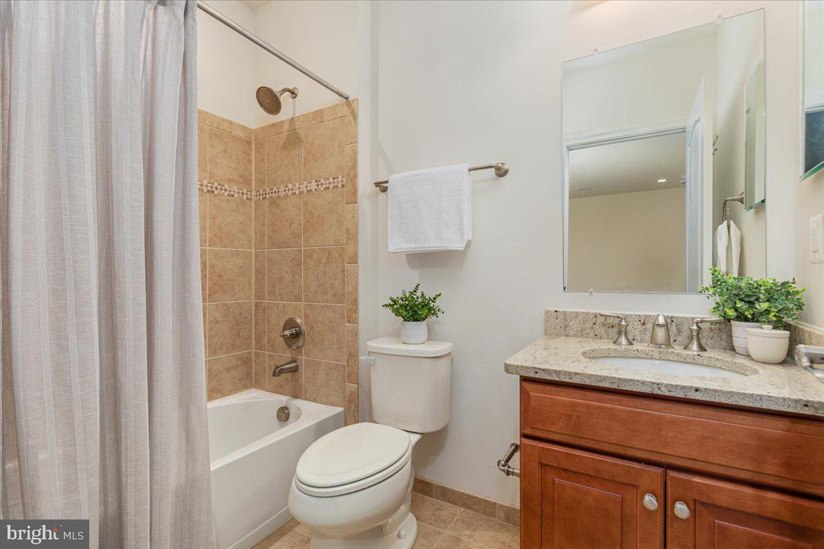 DOMINION VALLEY COUNTRY CLUB - Residential