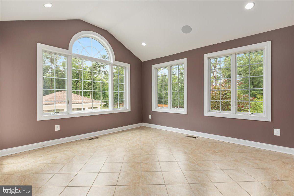 DOMINION VALLEY COUNTRY CLUB - Residential