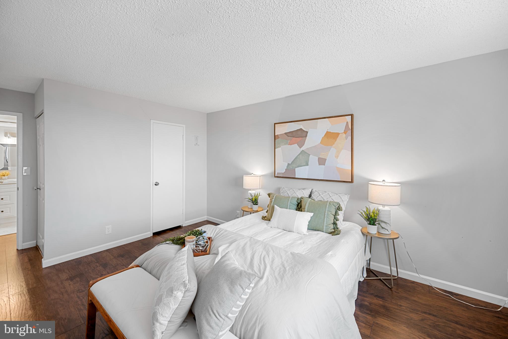 MONTEBELLO CONDO - Residential