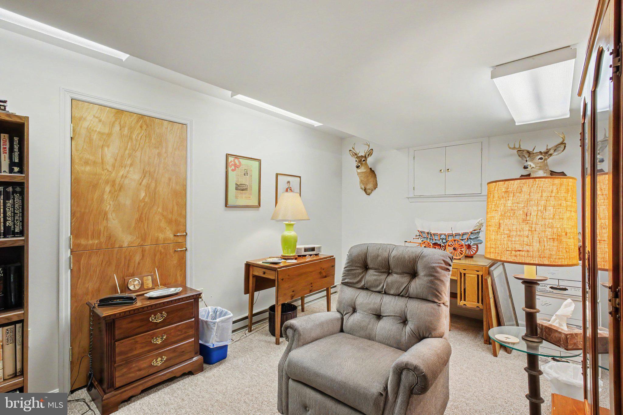 MISSION HILLS - Residential