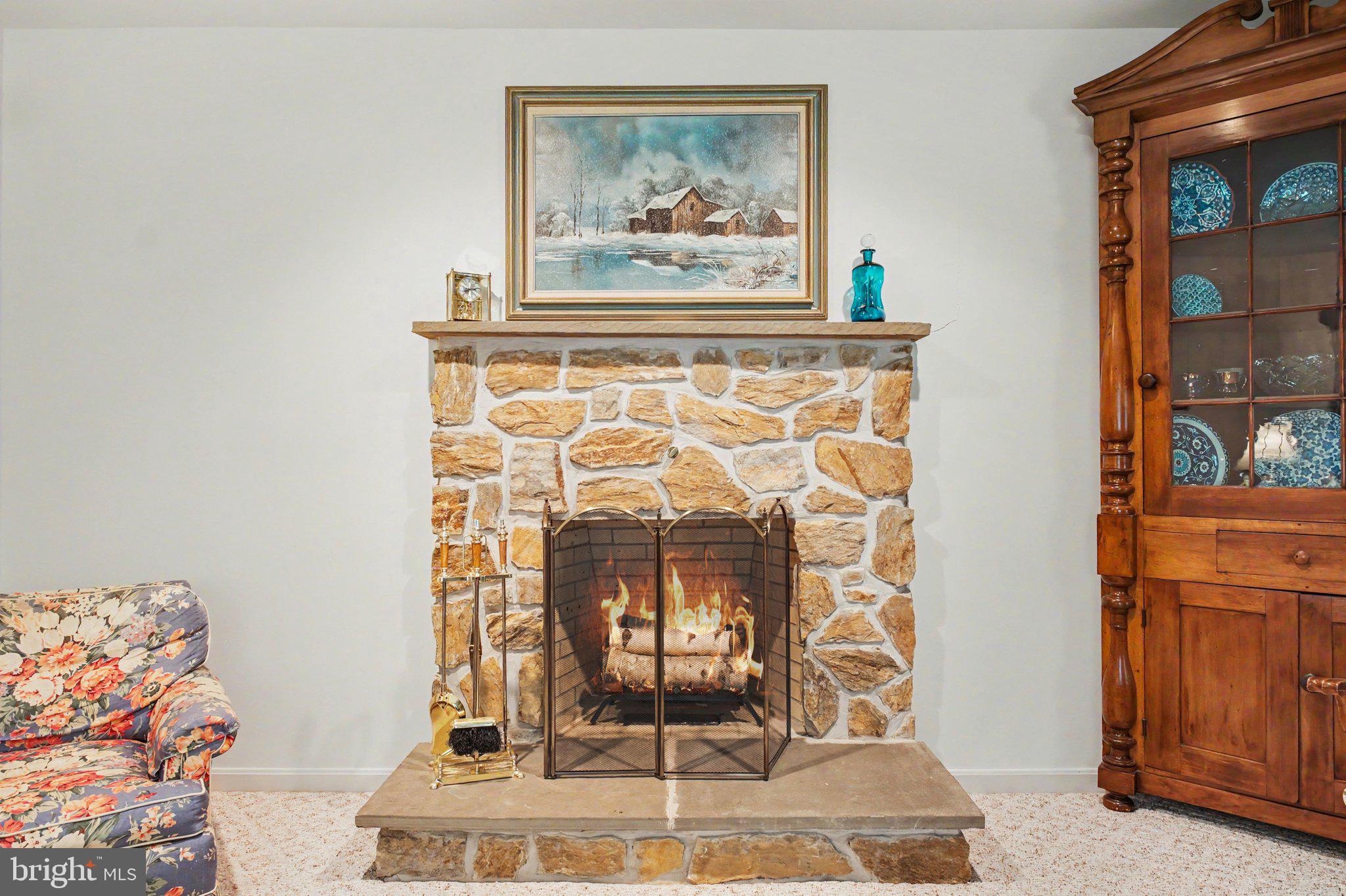 MISSION HILLS - Residential