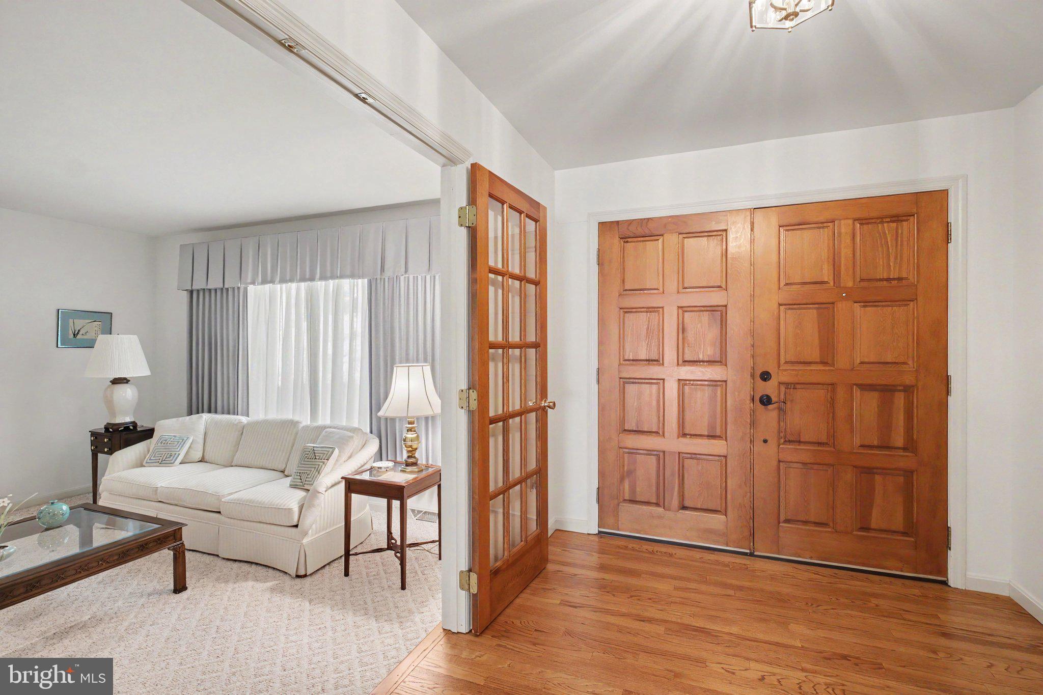 MISSION HILLS - Residential