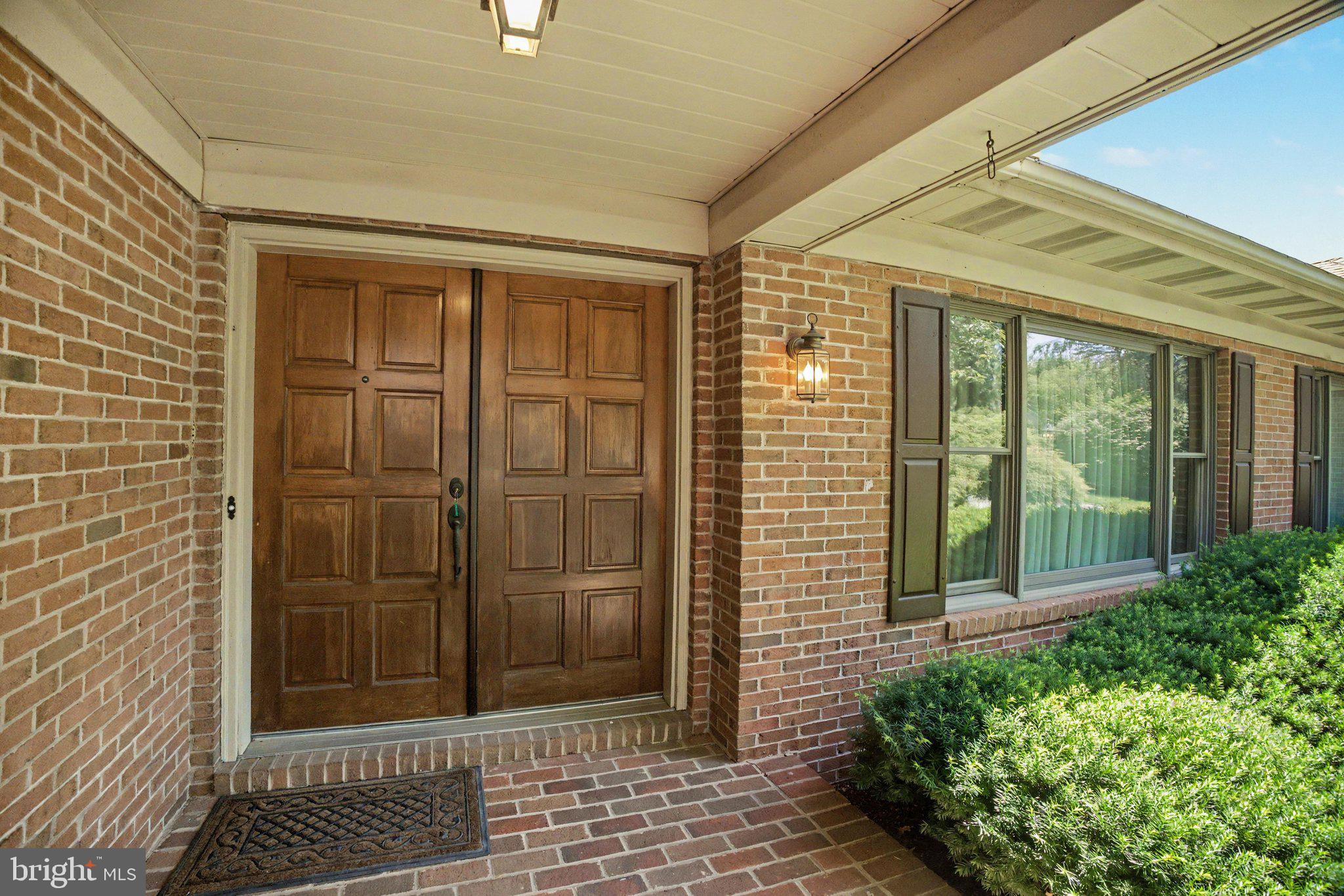 MISSION HILLS - Residential