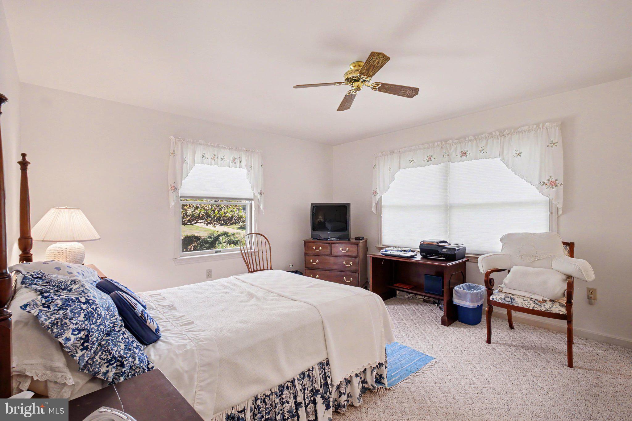 MISSION HILLS - Residential