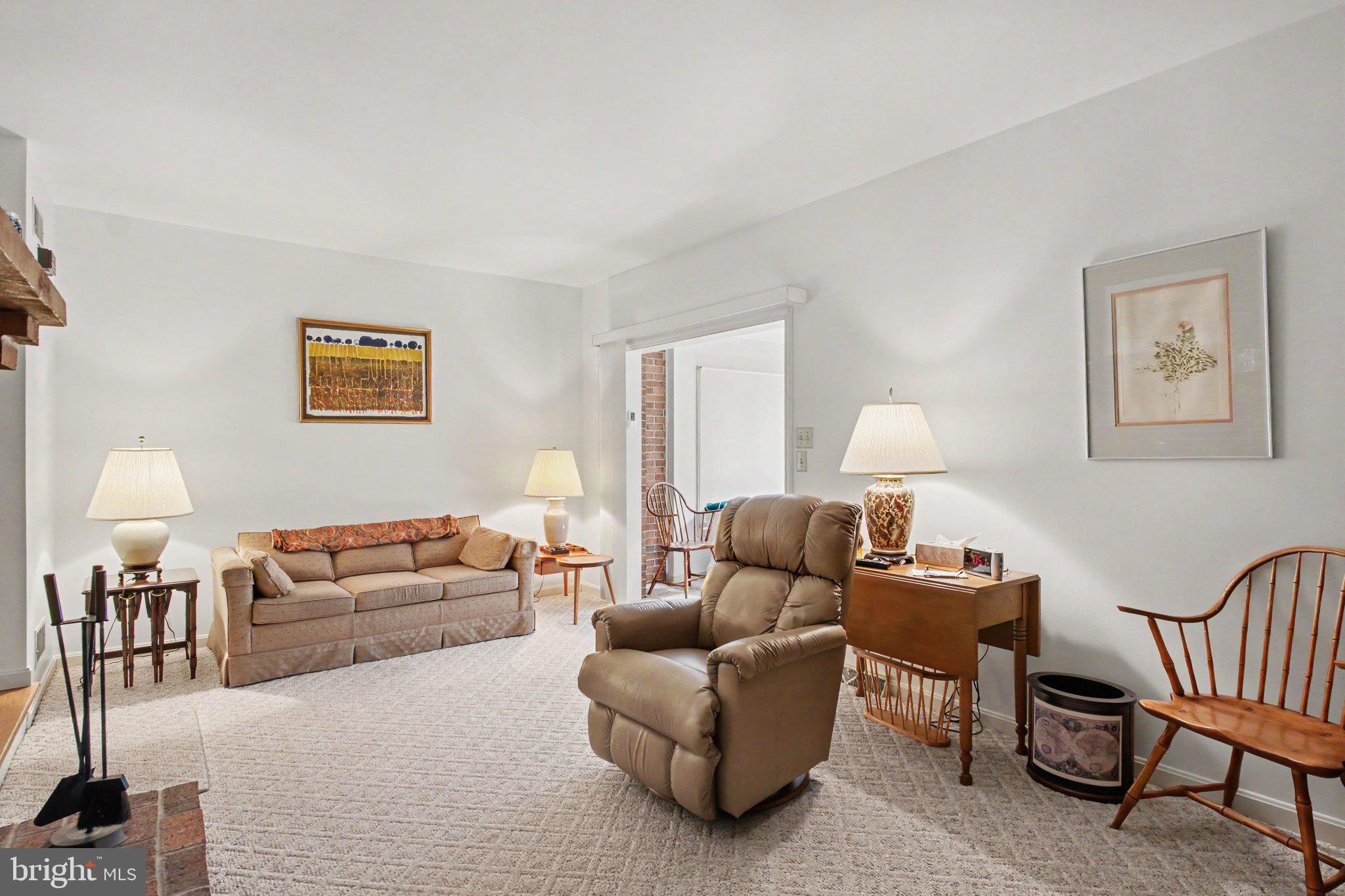 MISSION HILLS - Residential