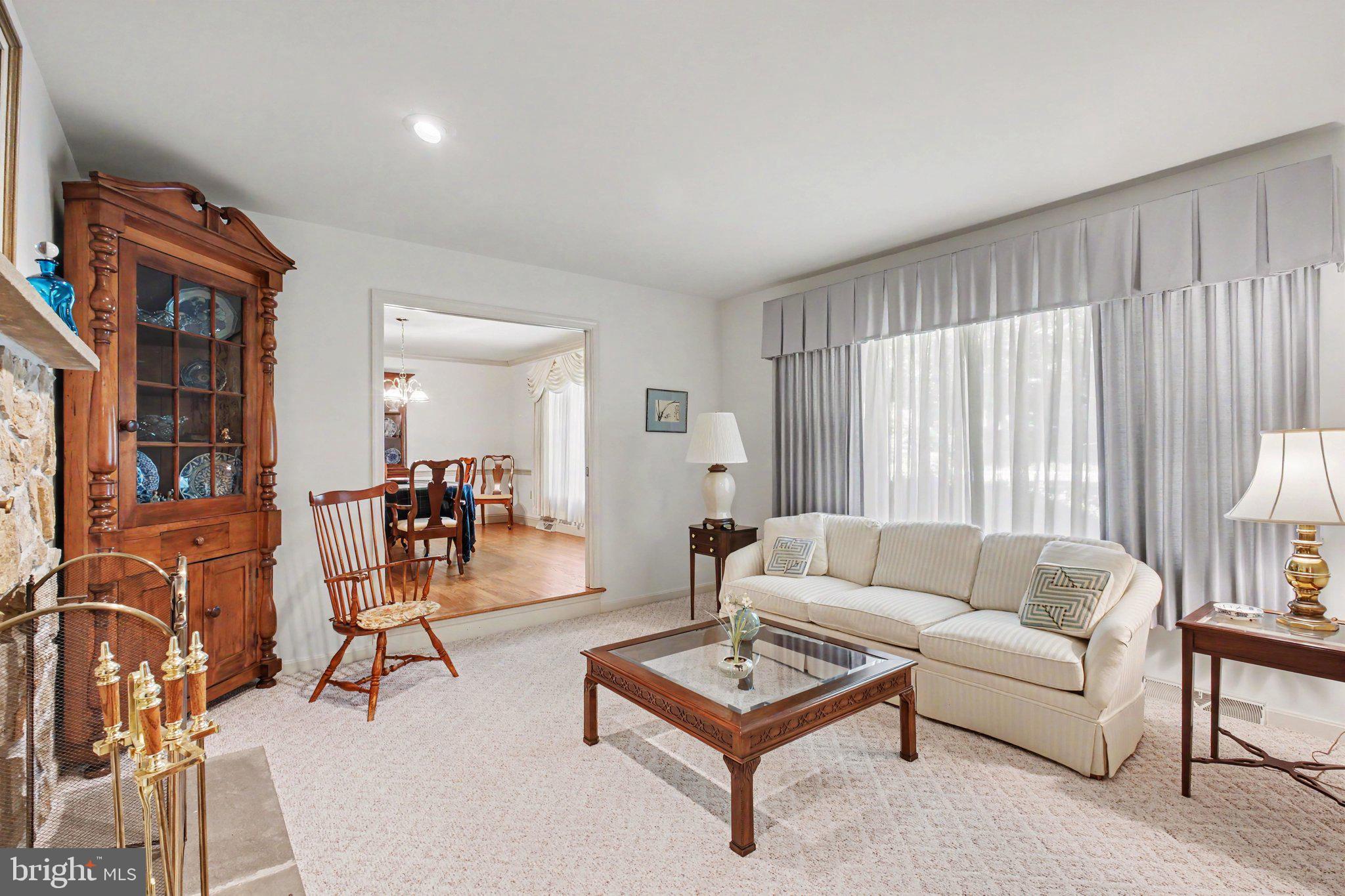 MISSION HILLS - Residential